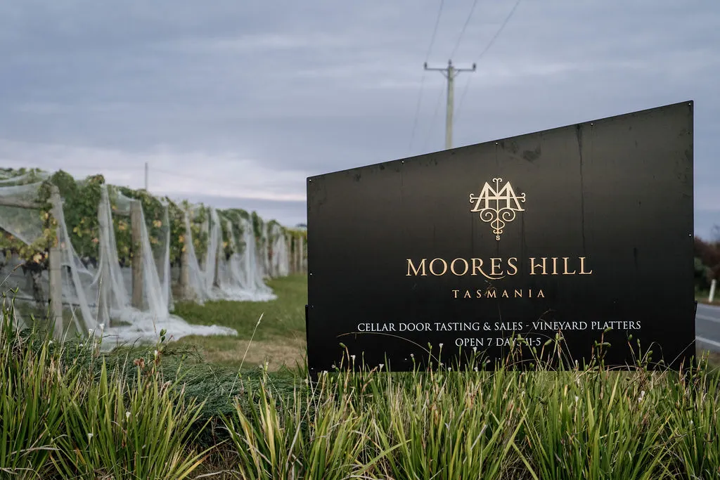 Moores Hill Estate