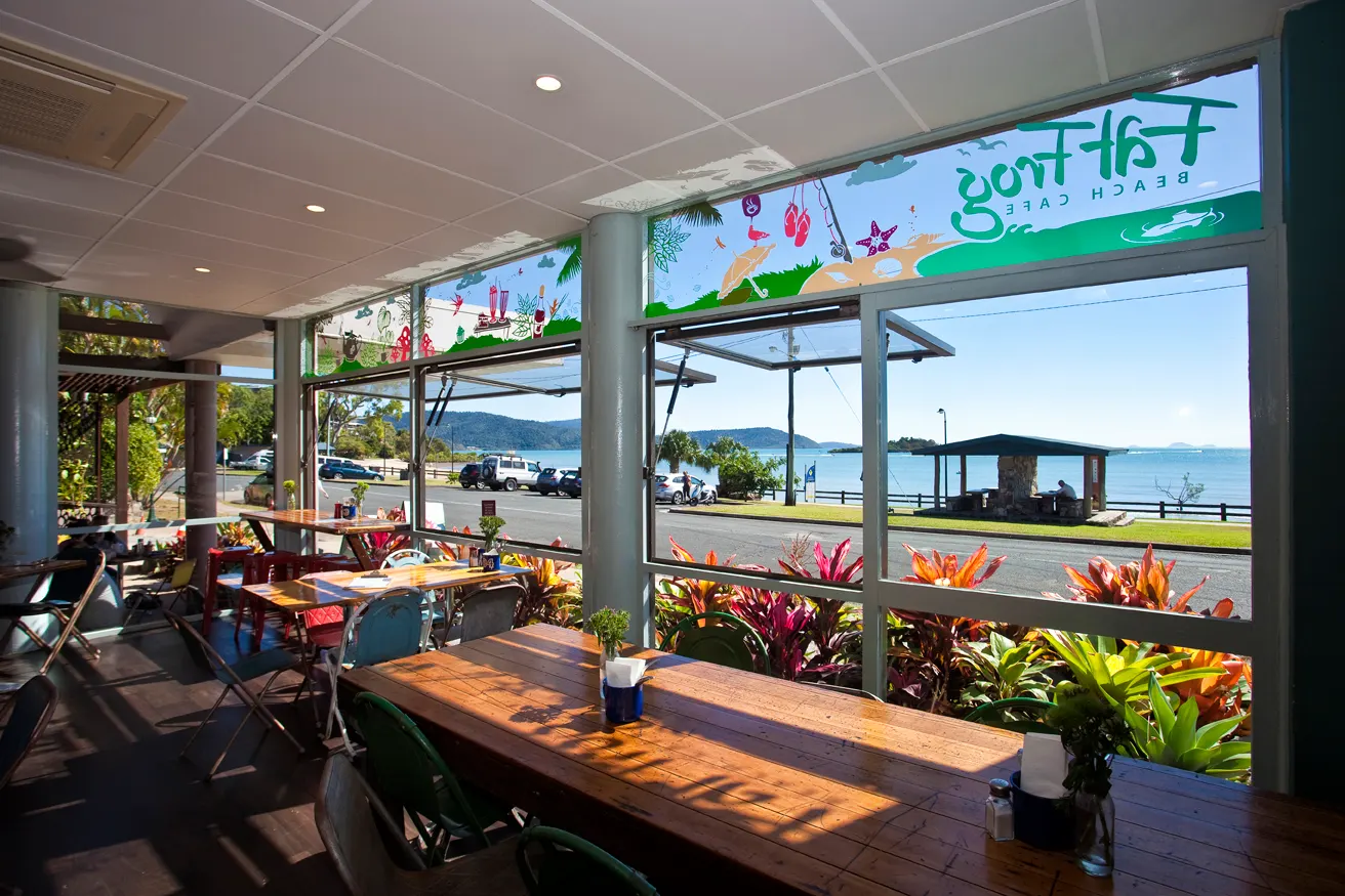 Fat Frog Beach Cafe