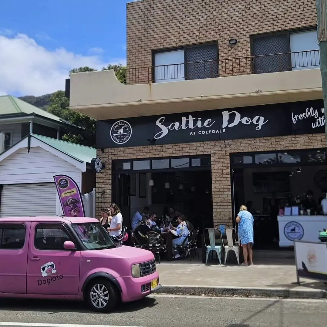 Saltie Dog Coffee & Crepes