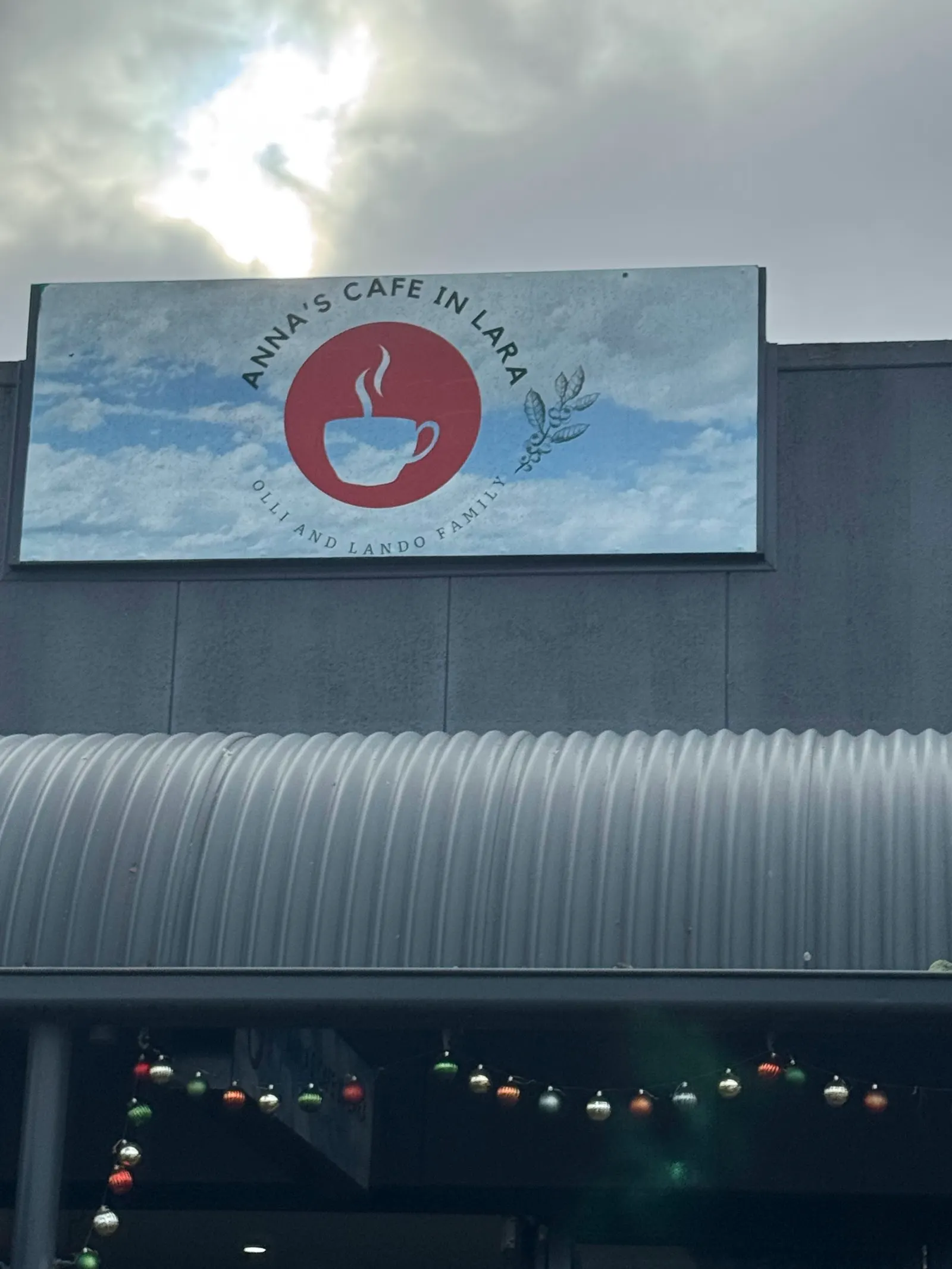 Anna’s Cafe In Lara
