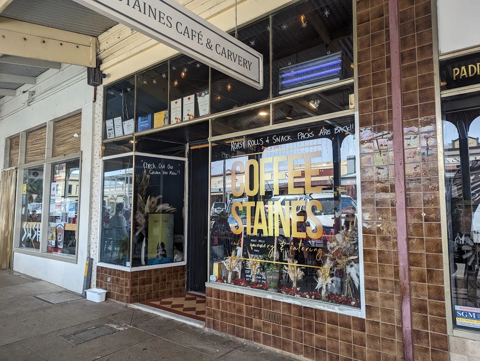 Coffee Staines - Café