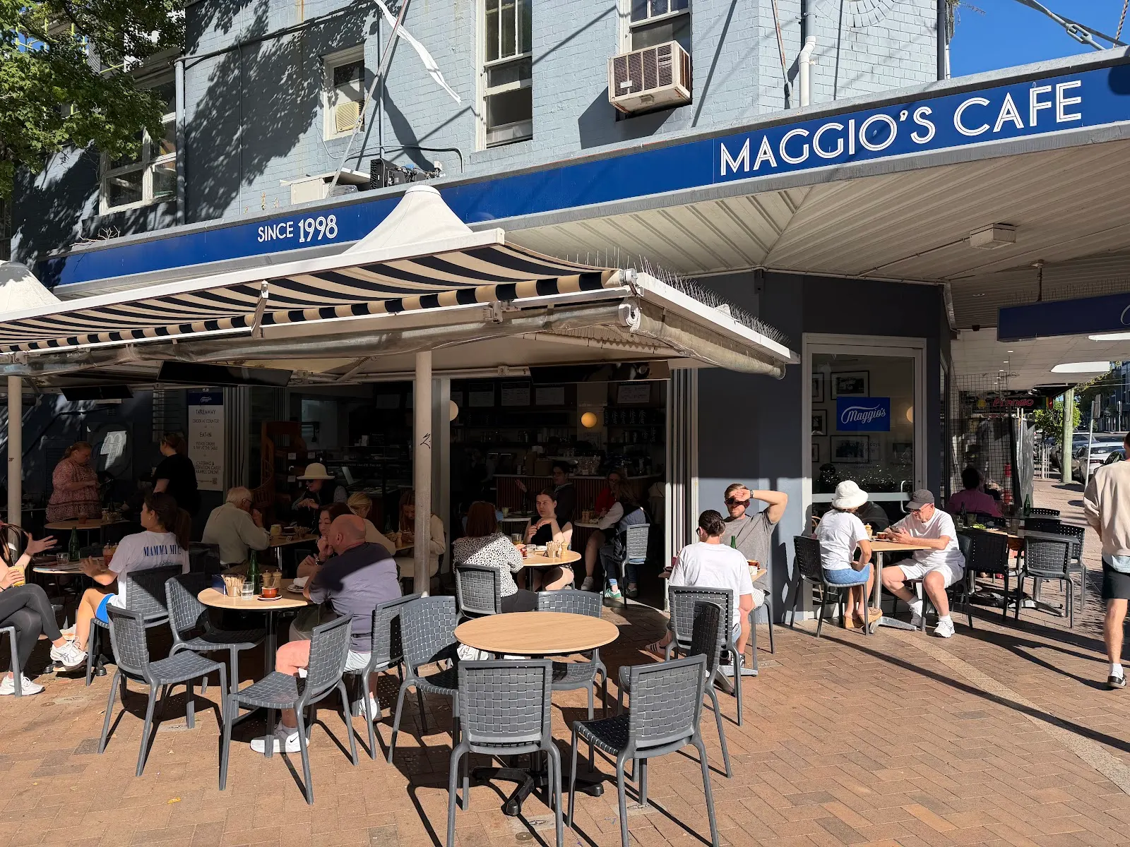 Maggio's Cafe