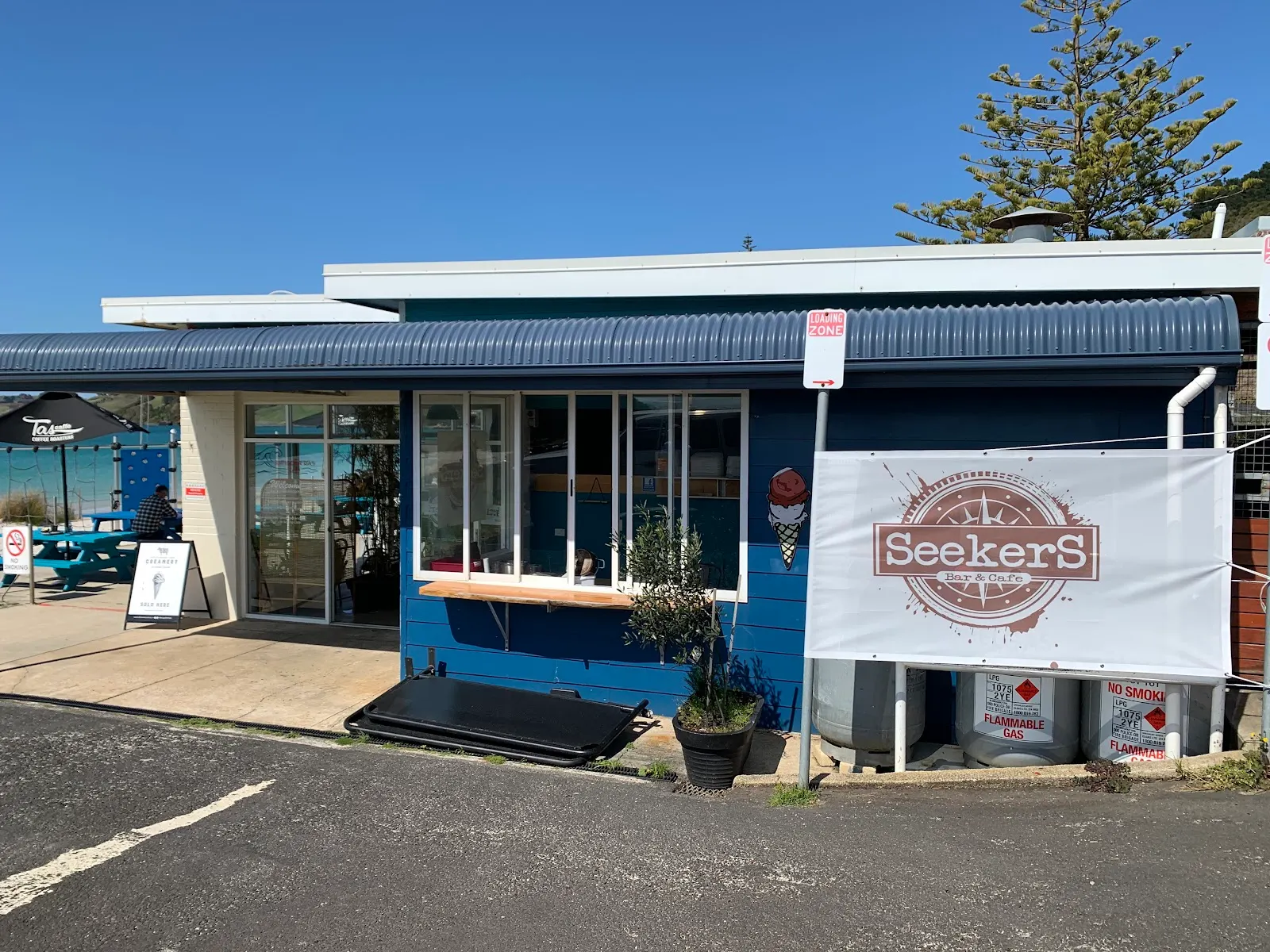 Seekers Bar & Cafe Boat Harbour Beach