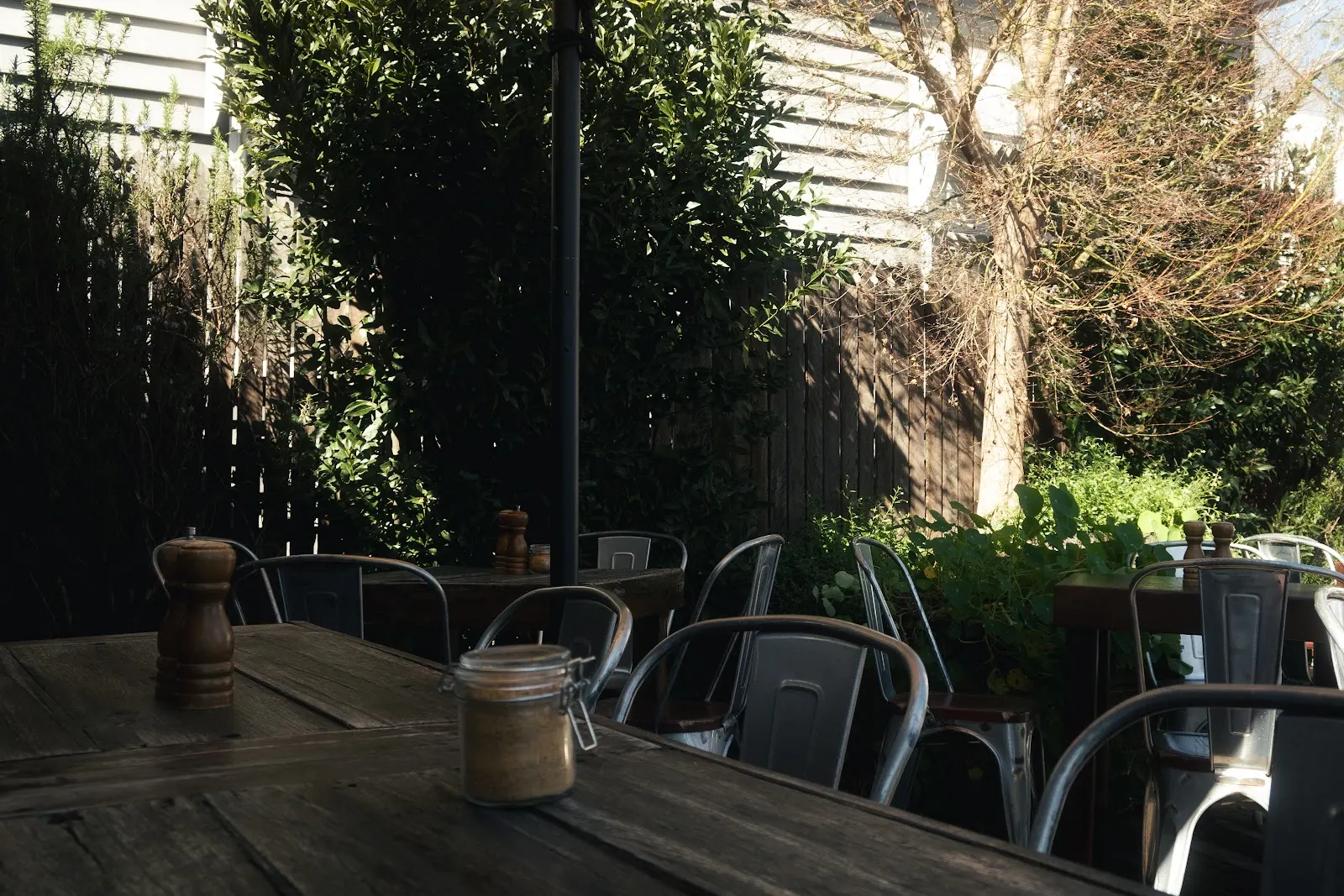 BURROW Cafe - Bridge Street