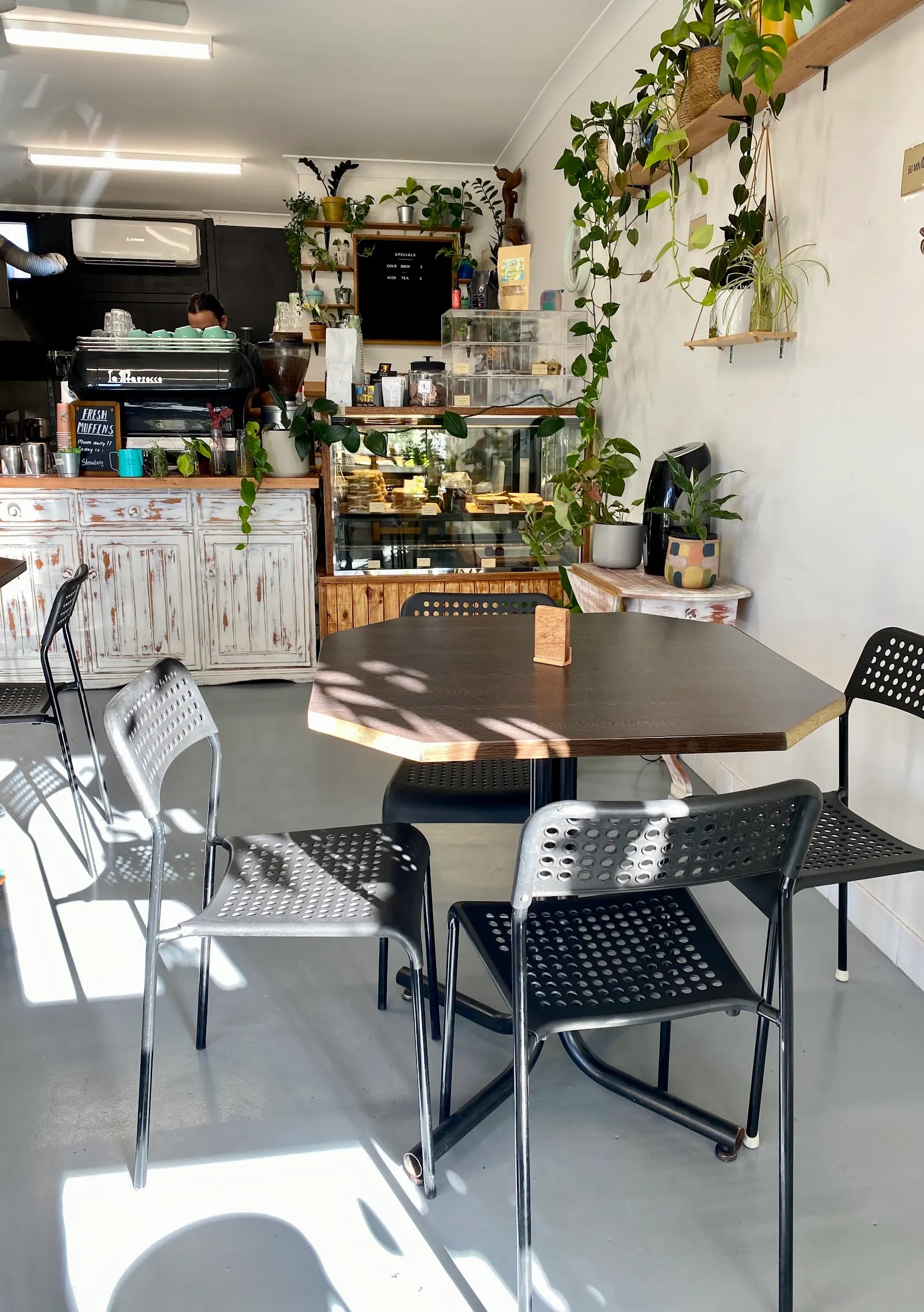 Hidden Leaf Cafe