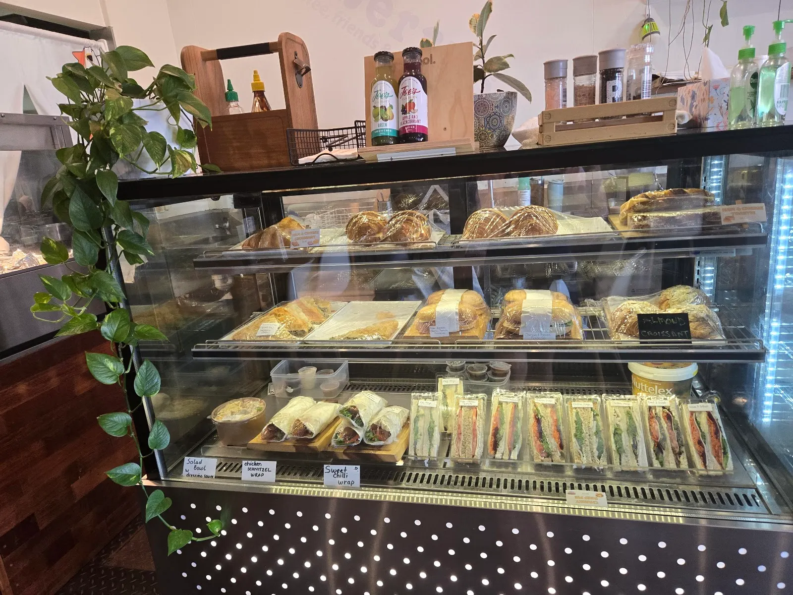 Peaberry's Vietnamese Food & Cafe