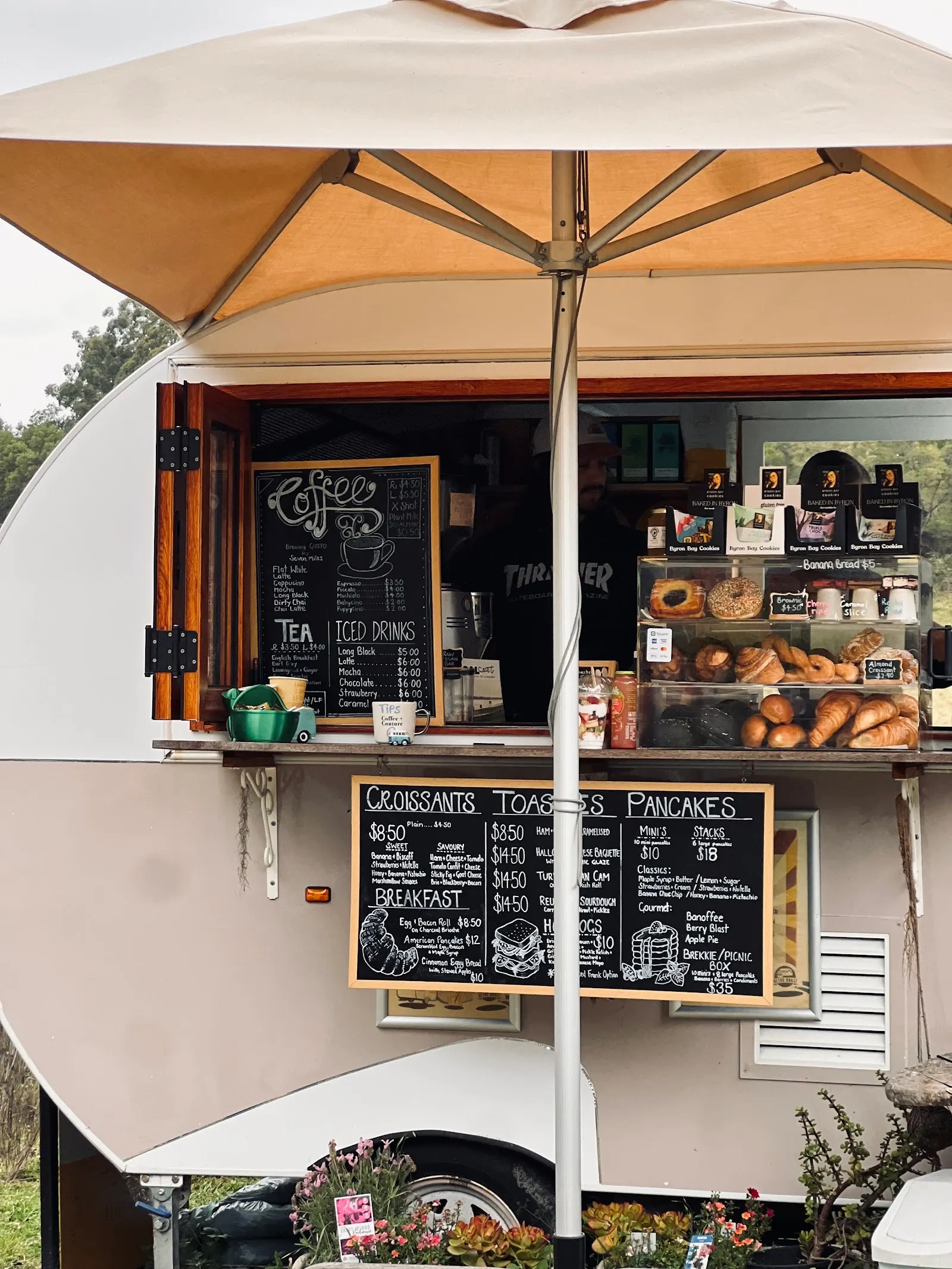 Retro Roast Coffee Van