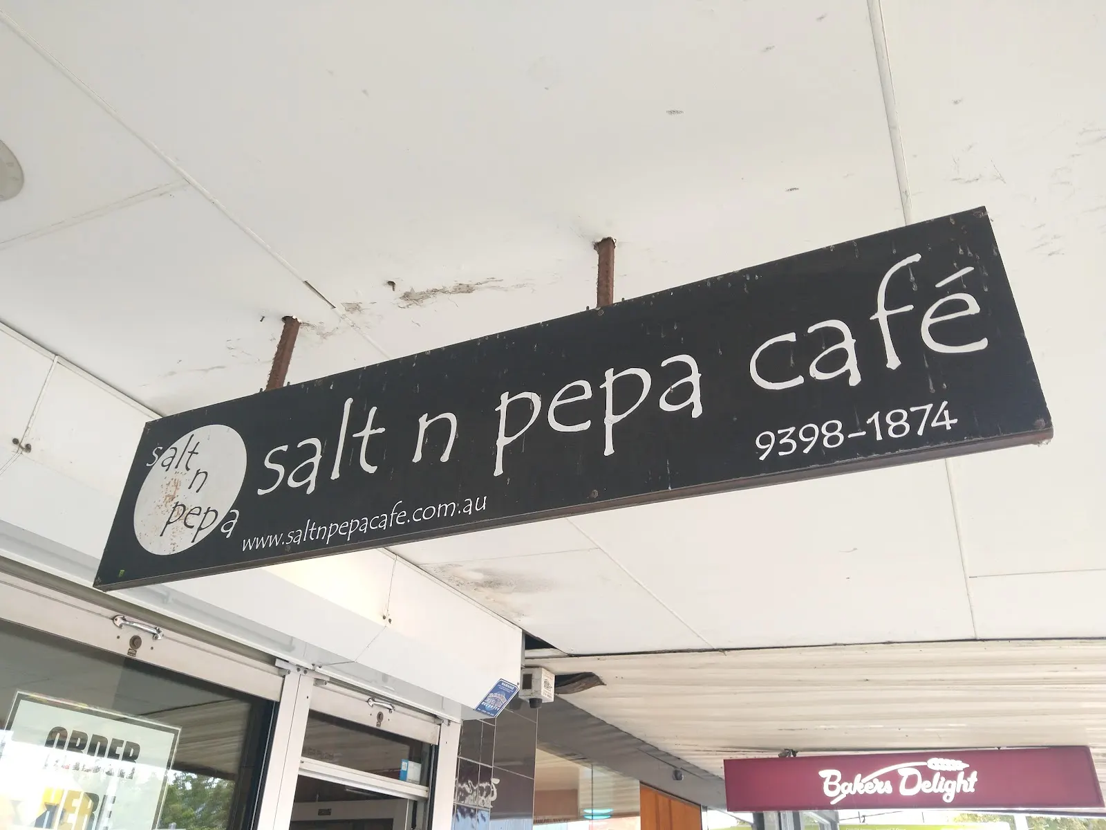 Salt n Pepa Cafe