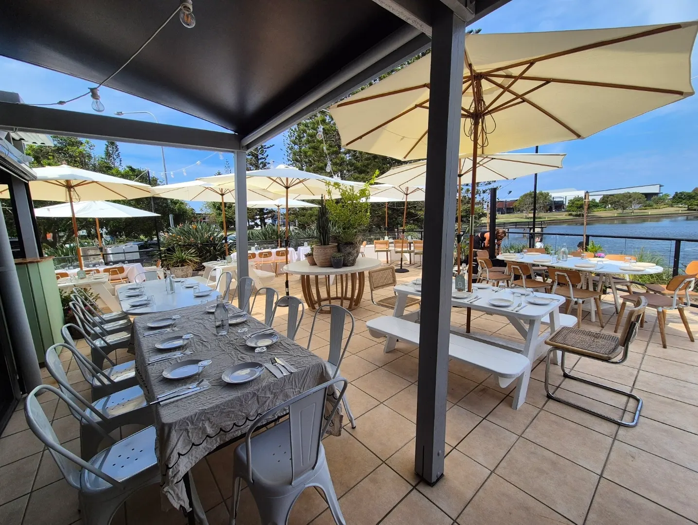 Summer House Bistro
