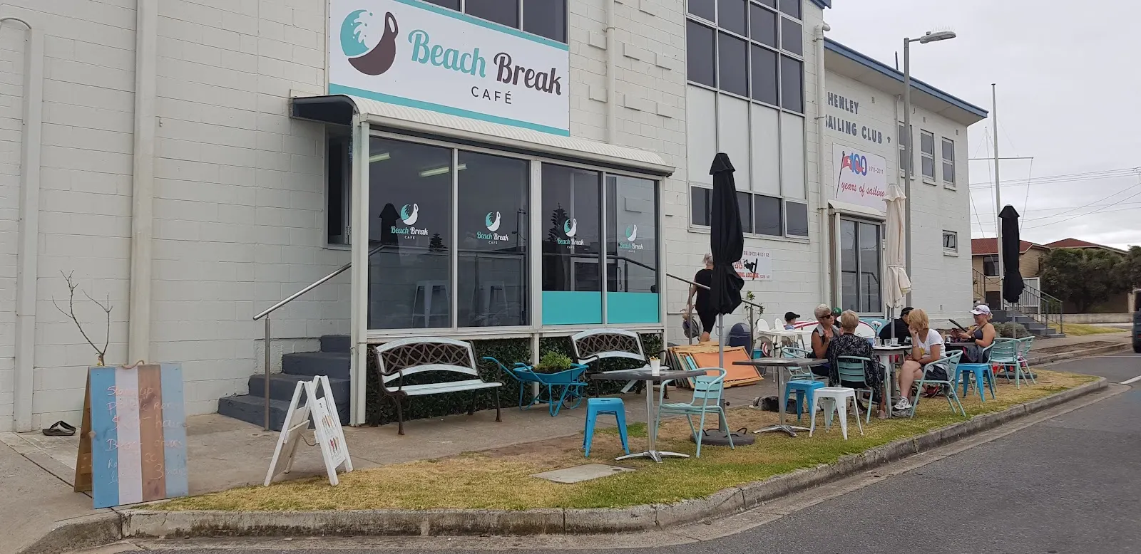 Beach Break Café