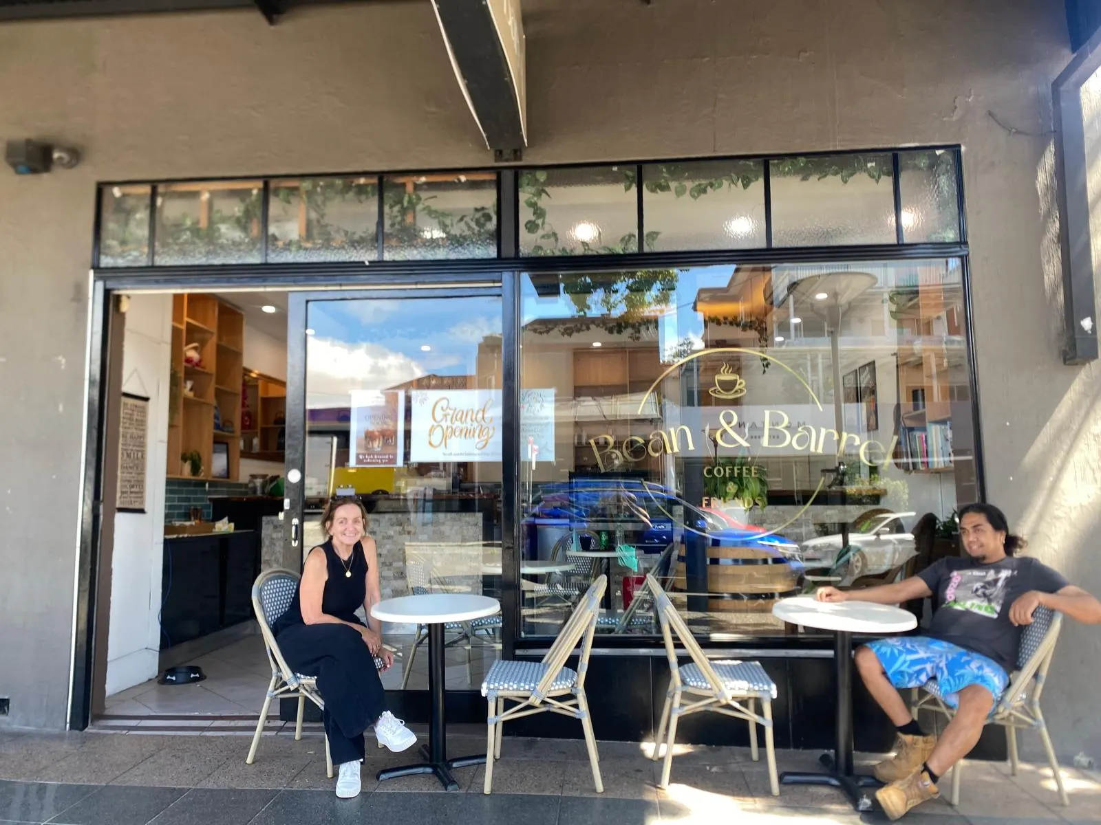 Bean & Barrel Cafe