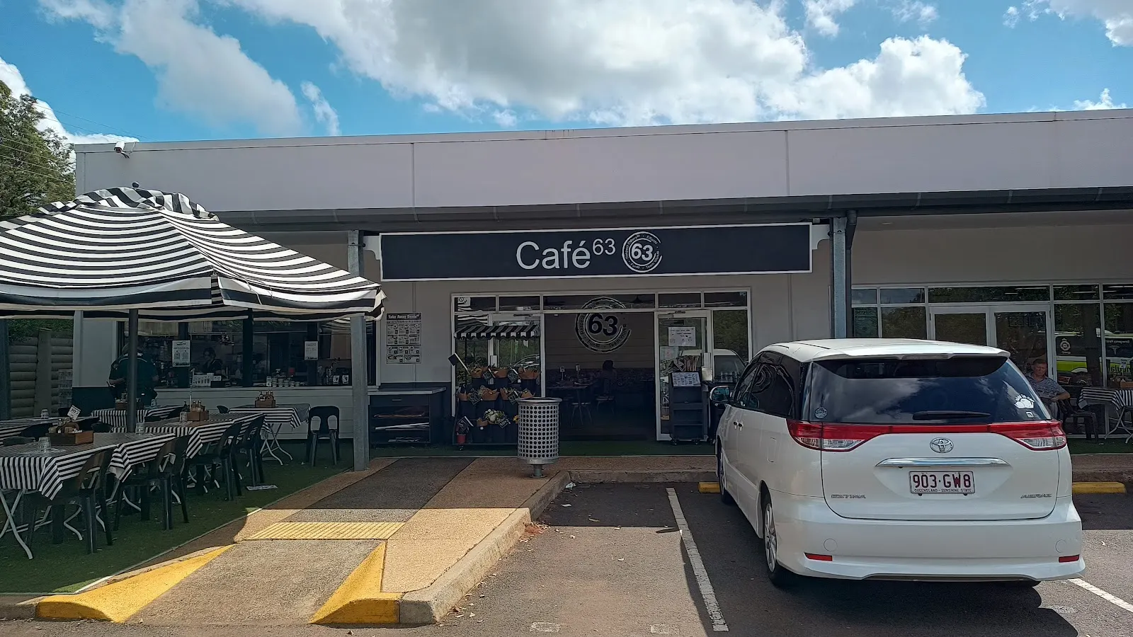 Café 63 Highfields Plaza