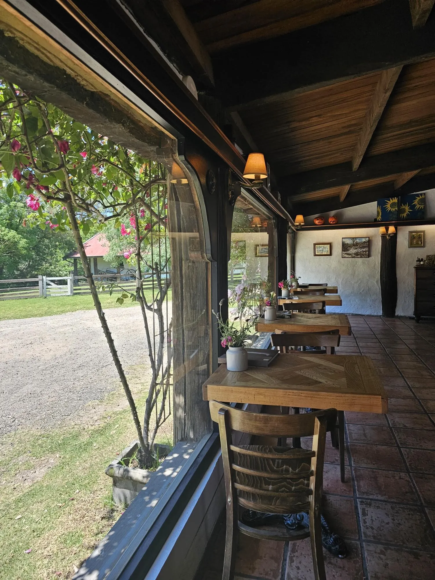 The Meeting Pool Café