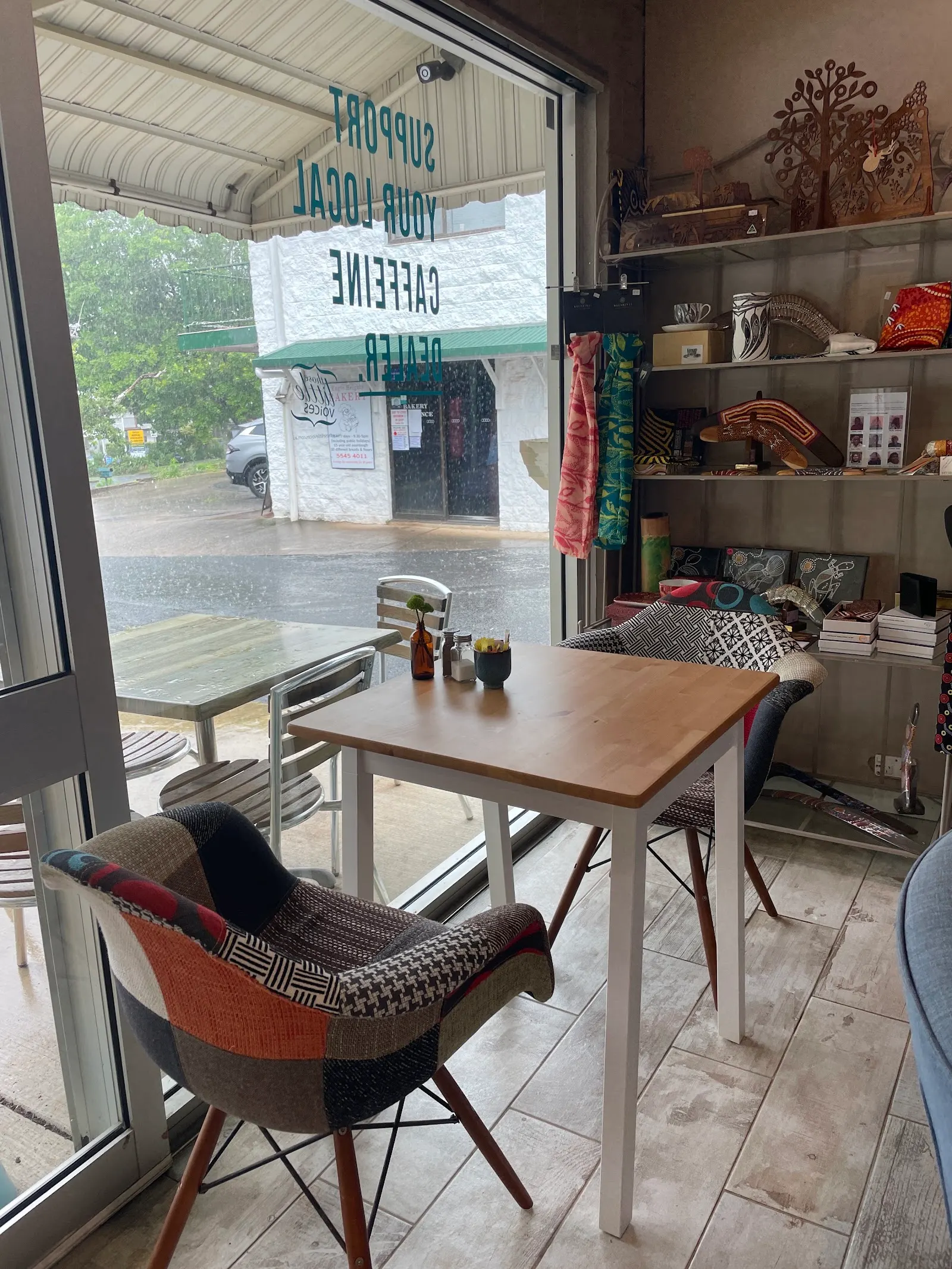 At The Avenue Coffee & More