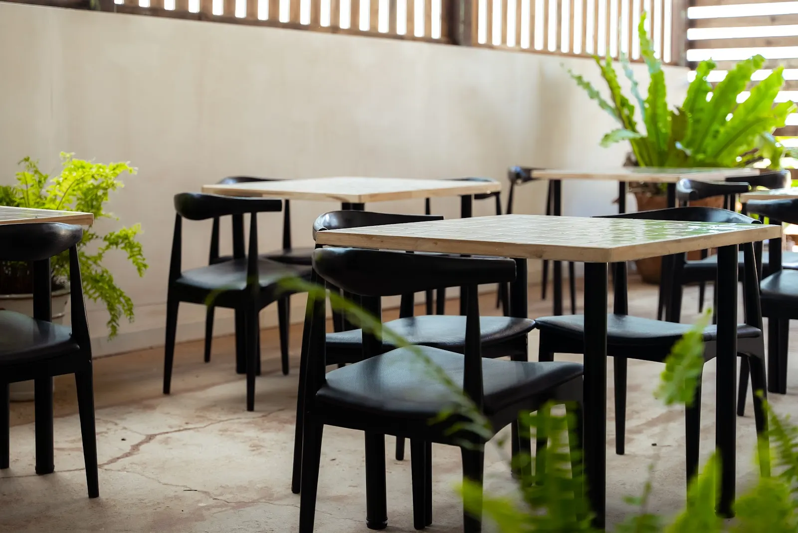 Verandah Cafe and Home
