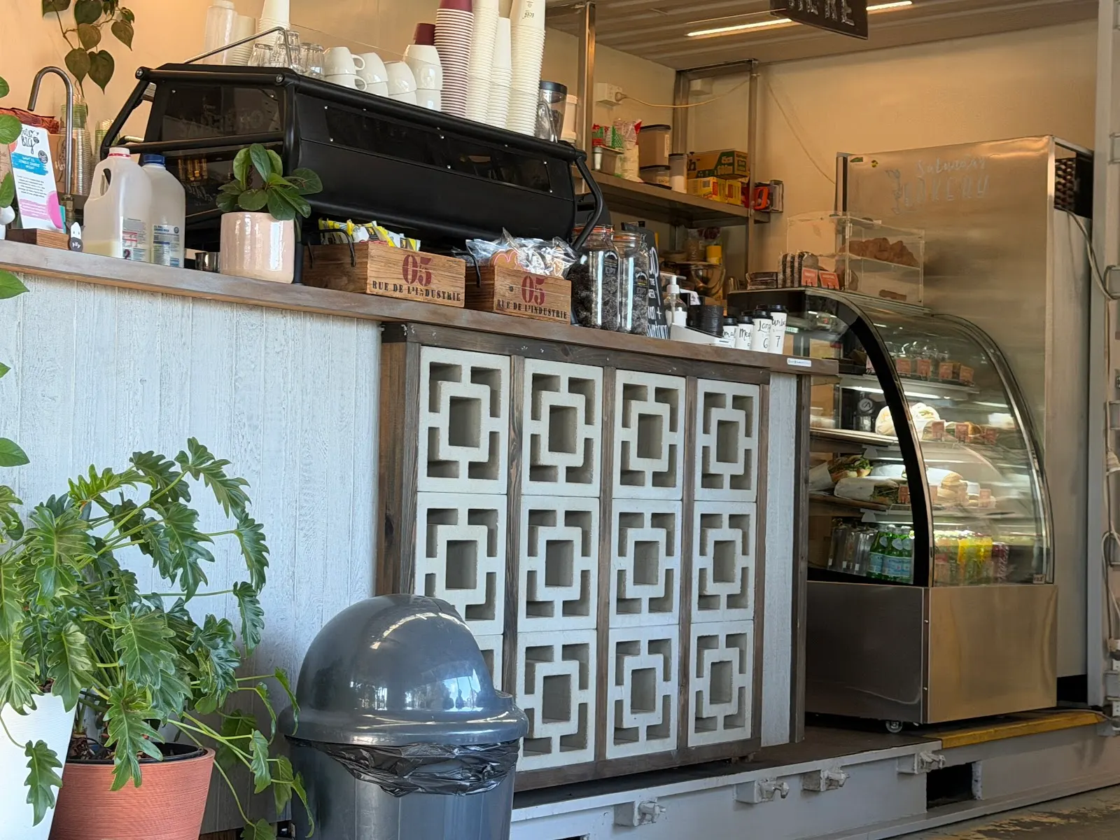 The Coffee House by Cashew's Artisans