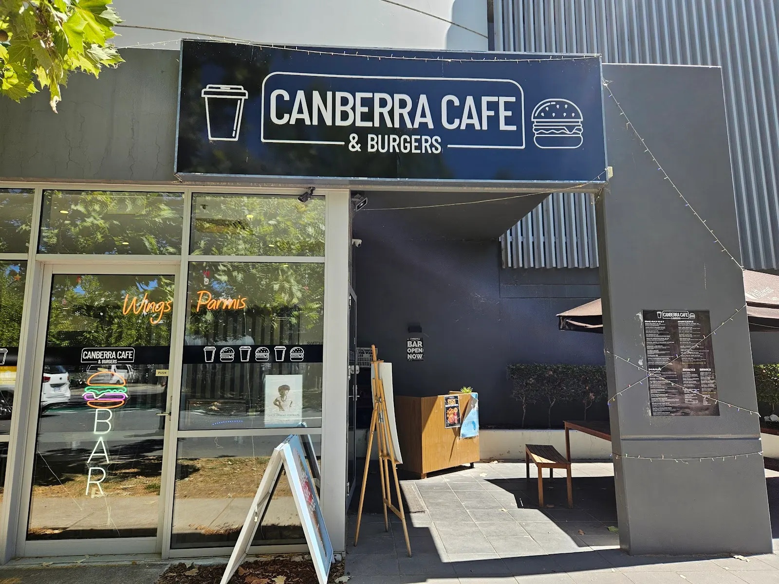 Canberra Cafe & Burgers