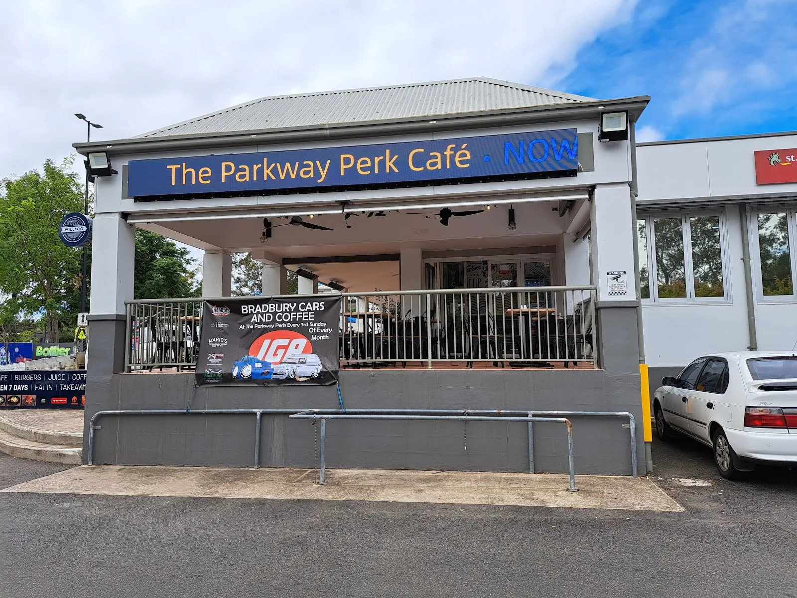 The Parkway Perk Cafe and Phams Noodle House
