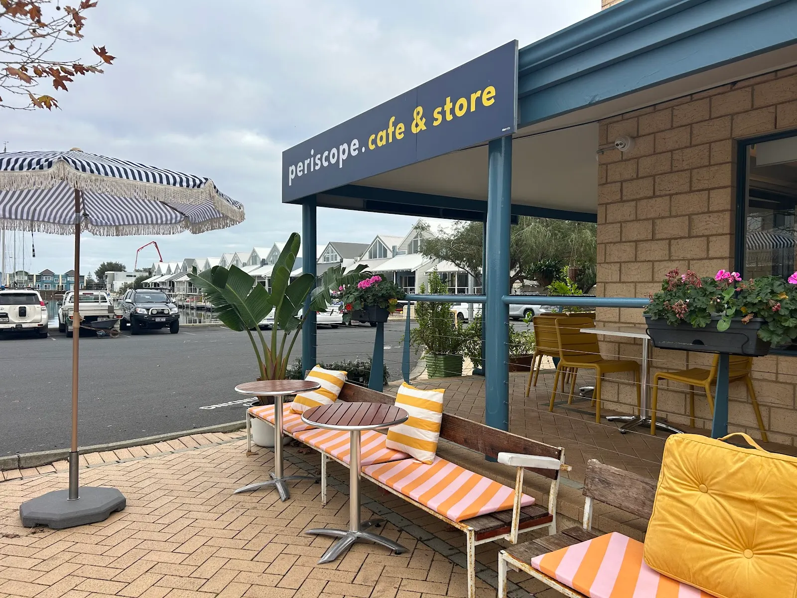 Periscope Cafe