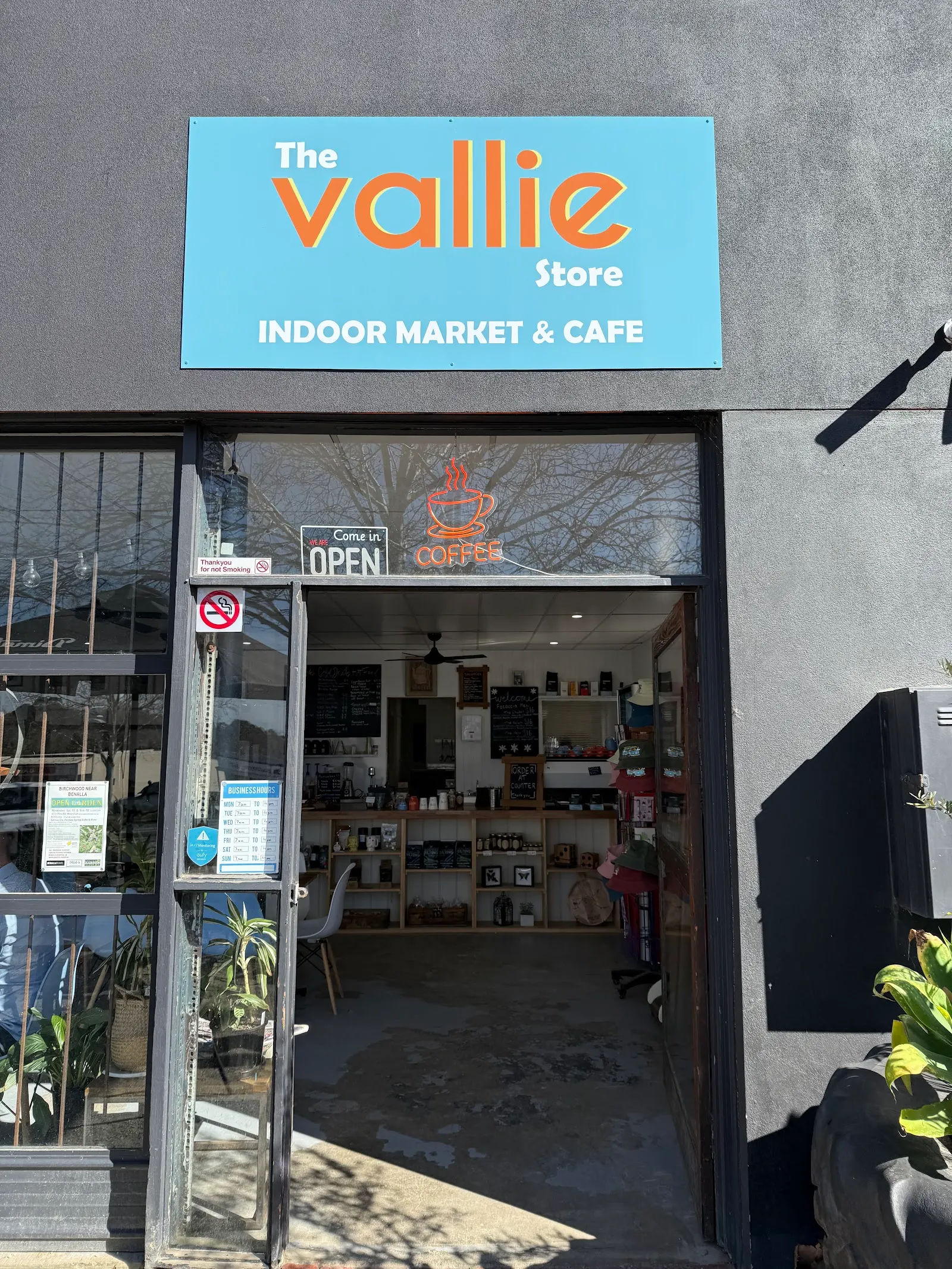The Vallie Store, Indoor Market & Cafe