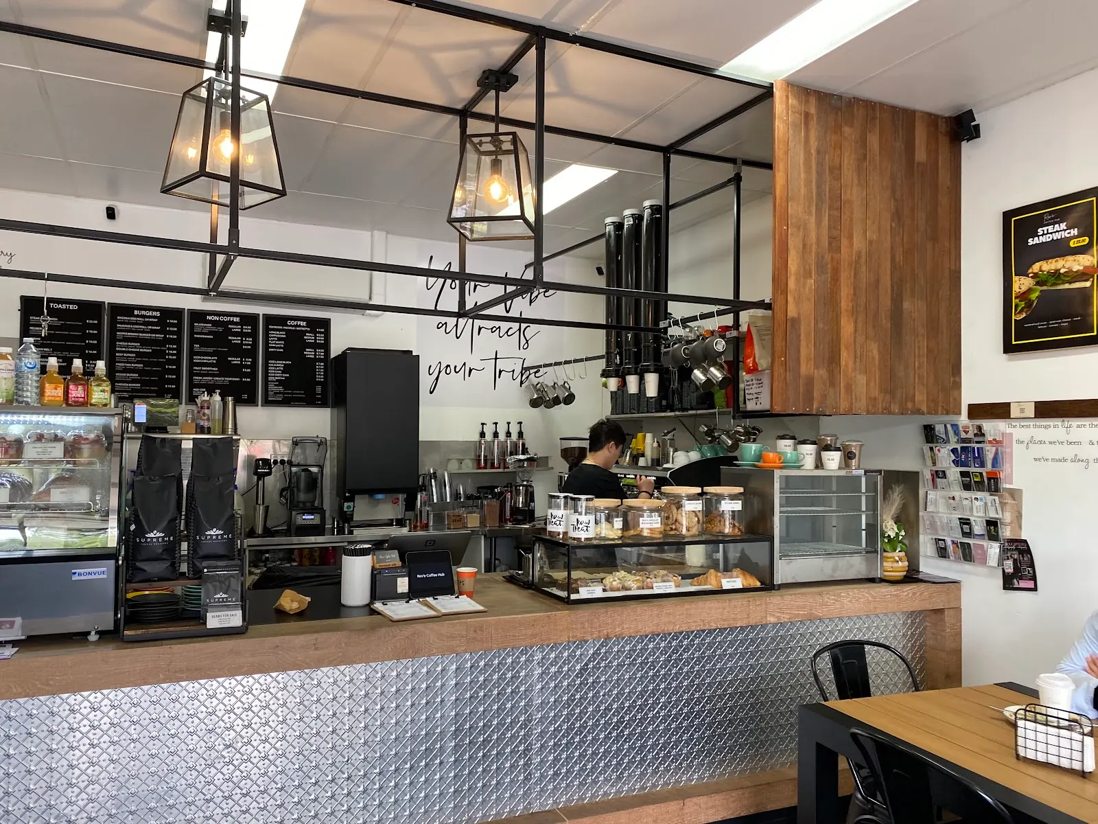 Rev’e Coffee Hub