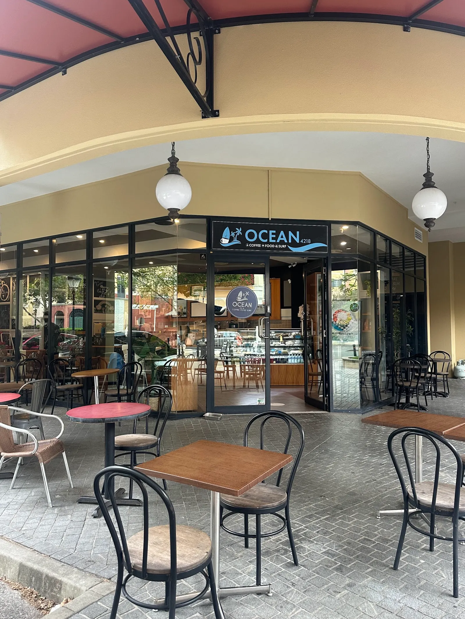 Ocean 4218 cafe