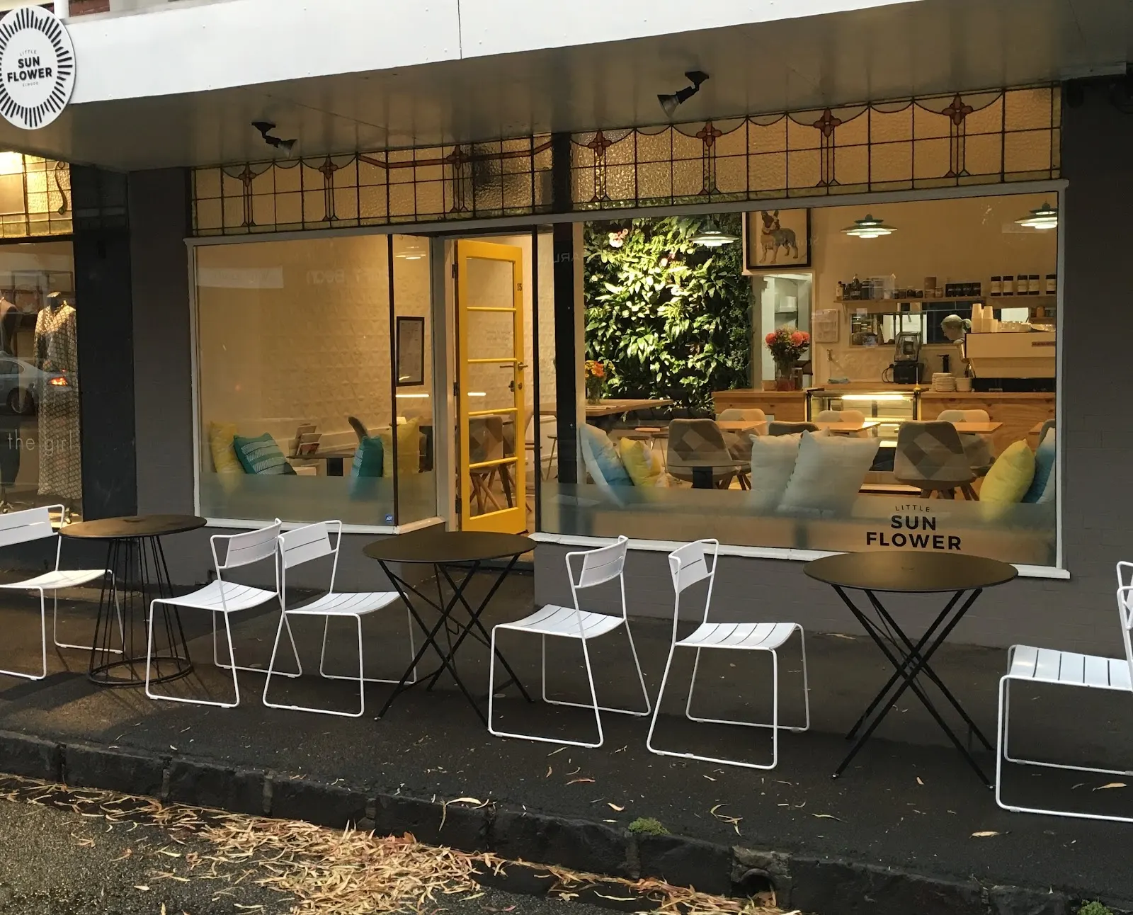 Little Sunflower Café