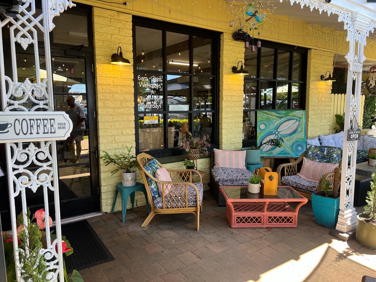 The Urban Dragonfly Coffee Lounge