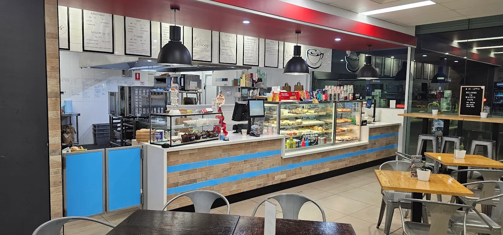 Macri's Cafe