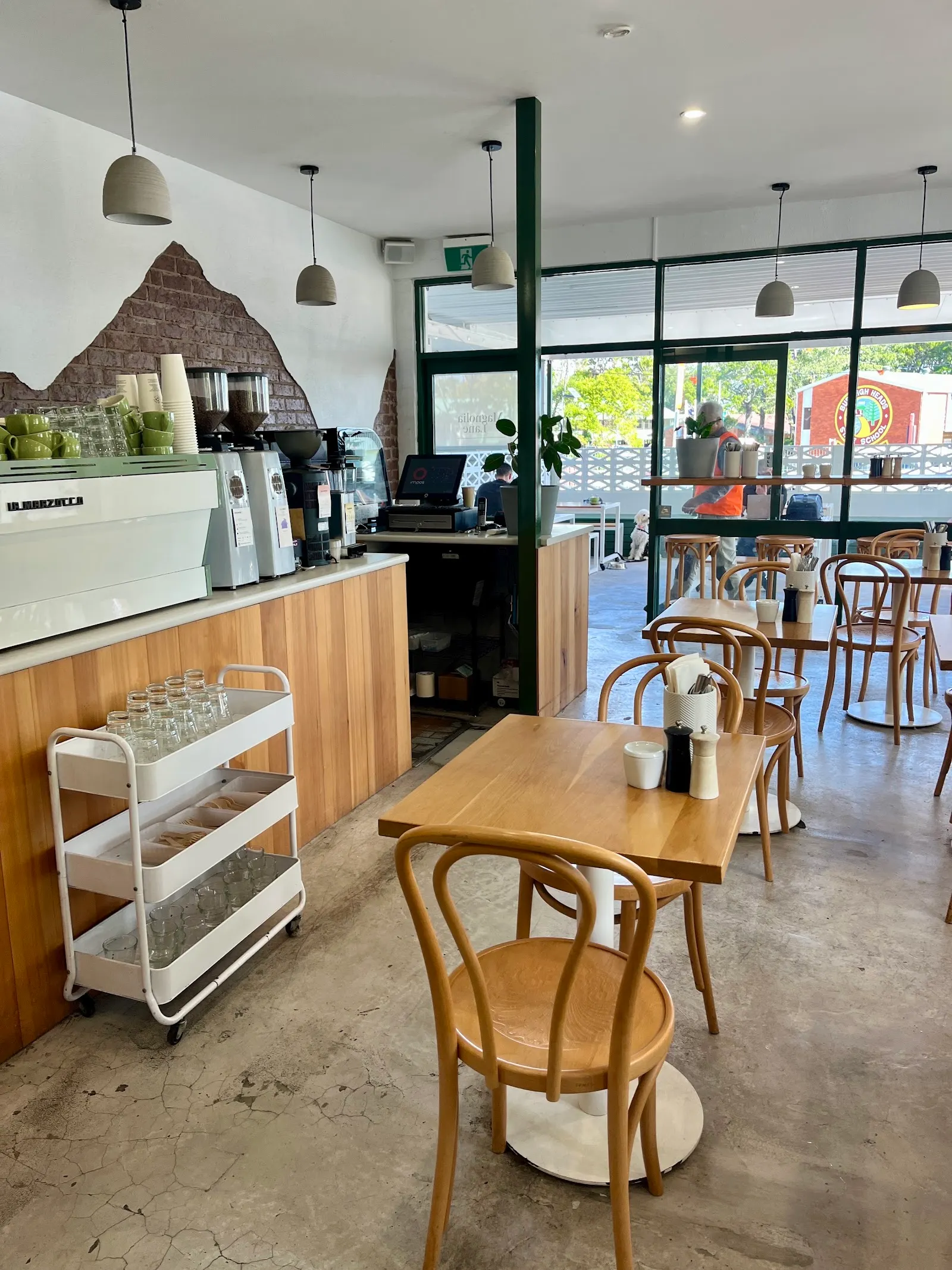 Magnolia Lane Burleigh Heads