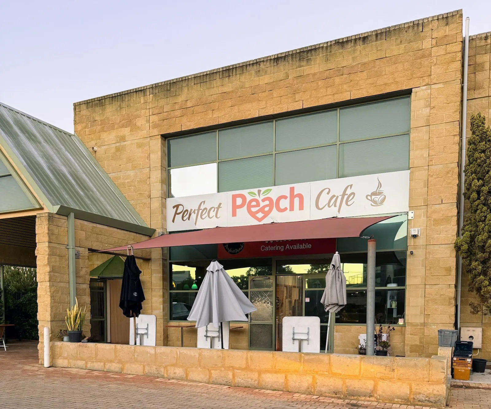 The Perfect Peach Cafe