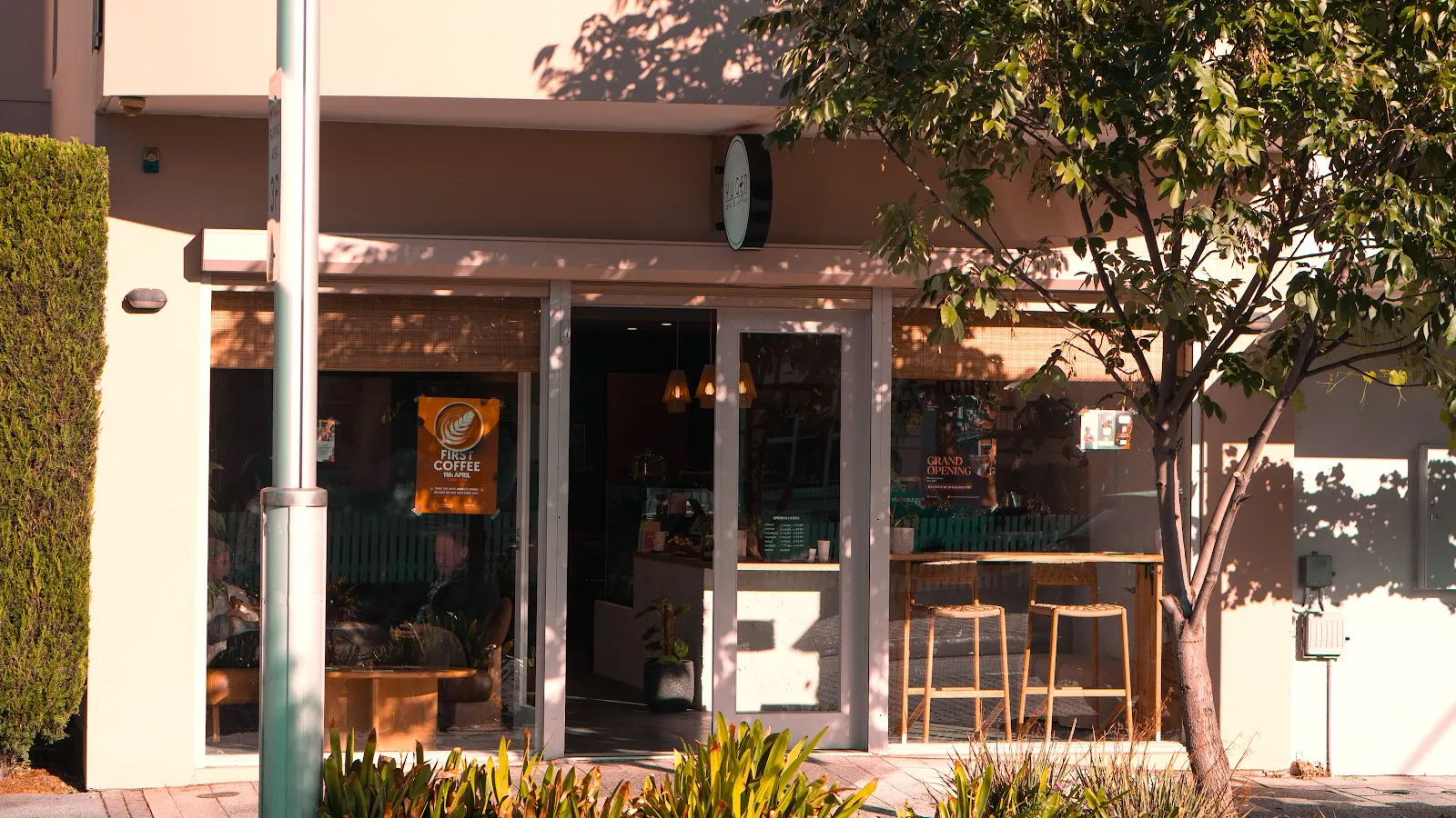 Yugen Art & Coffee