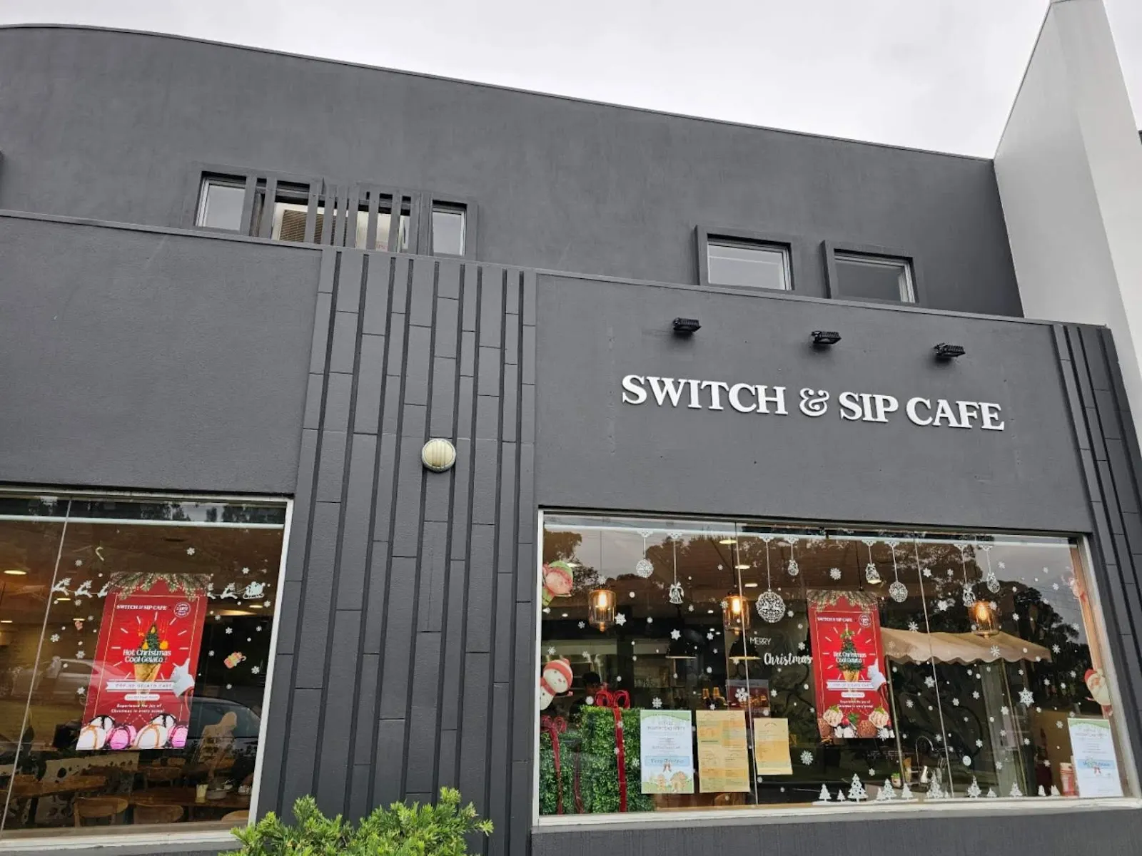 Switch & Sip Cafe