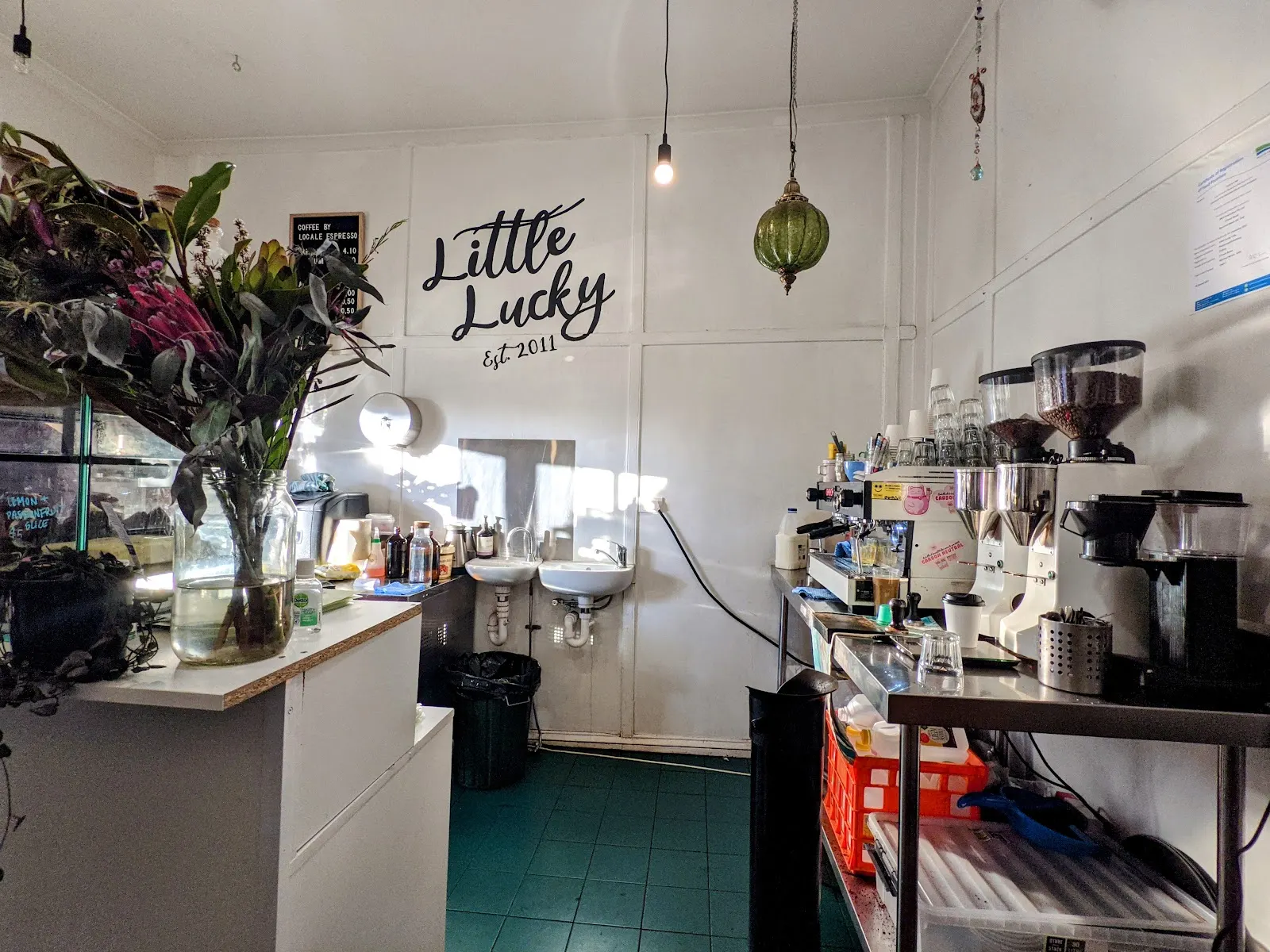 Little Lucky Cafe
