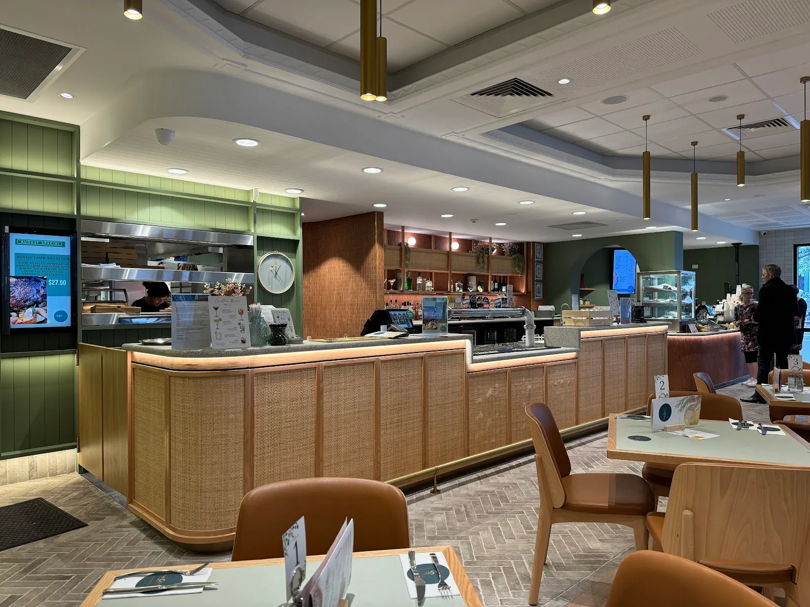The Cove Kitchen & Bar