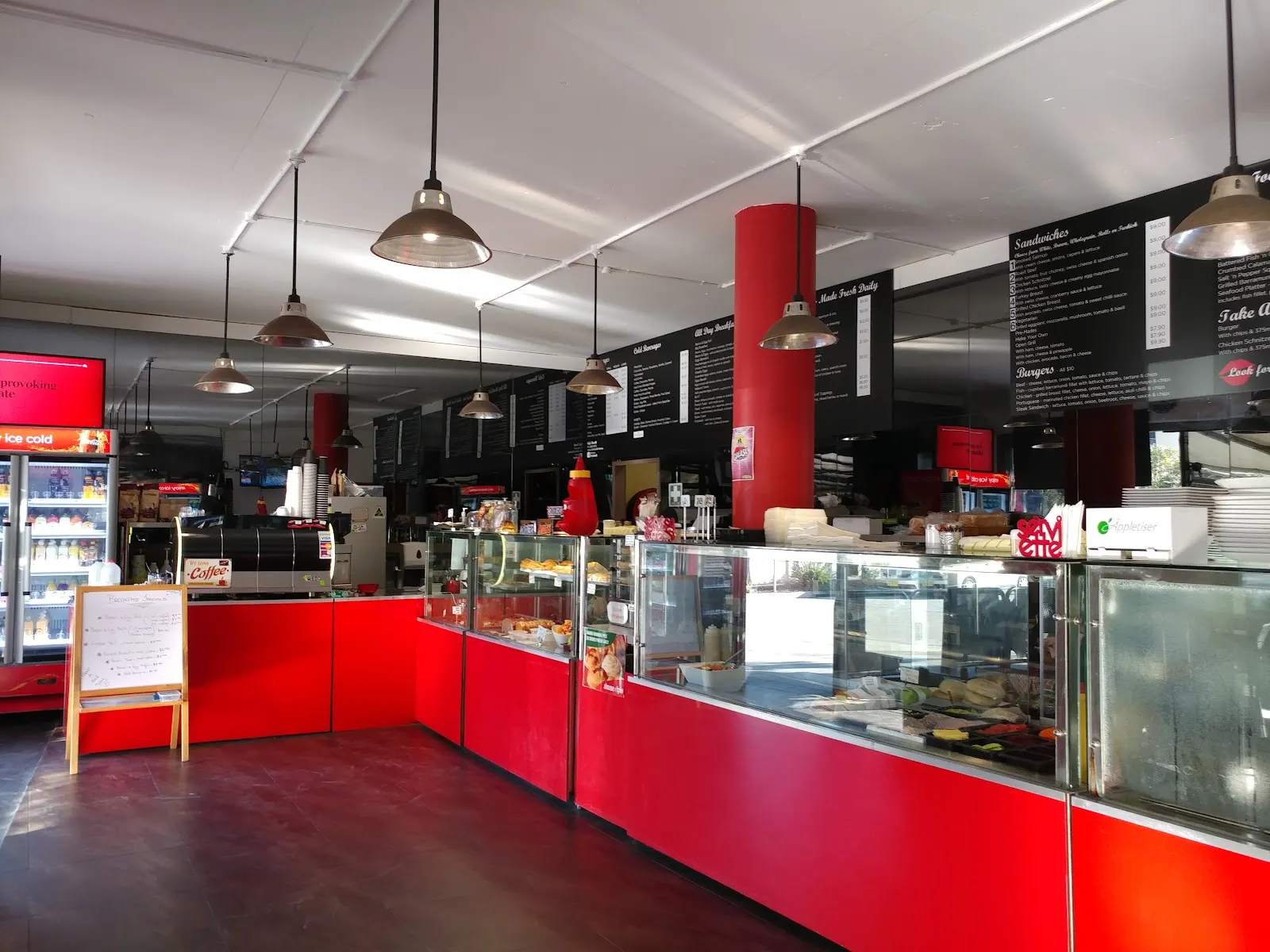 CAFÉ BACETTI & CATERING