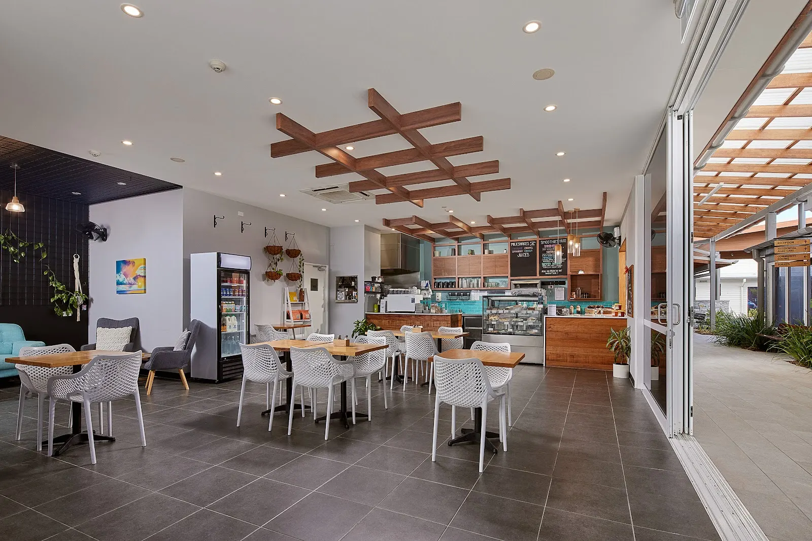 One Table Cafe - Little Mountain