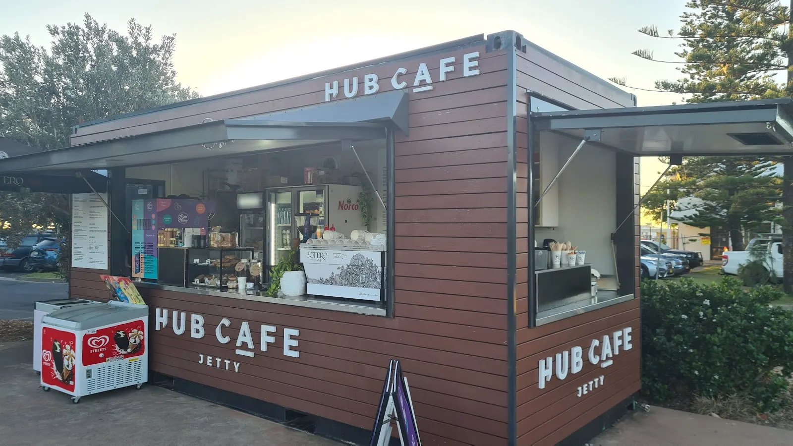 Hub Cafe Jetty
