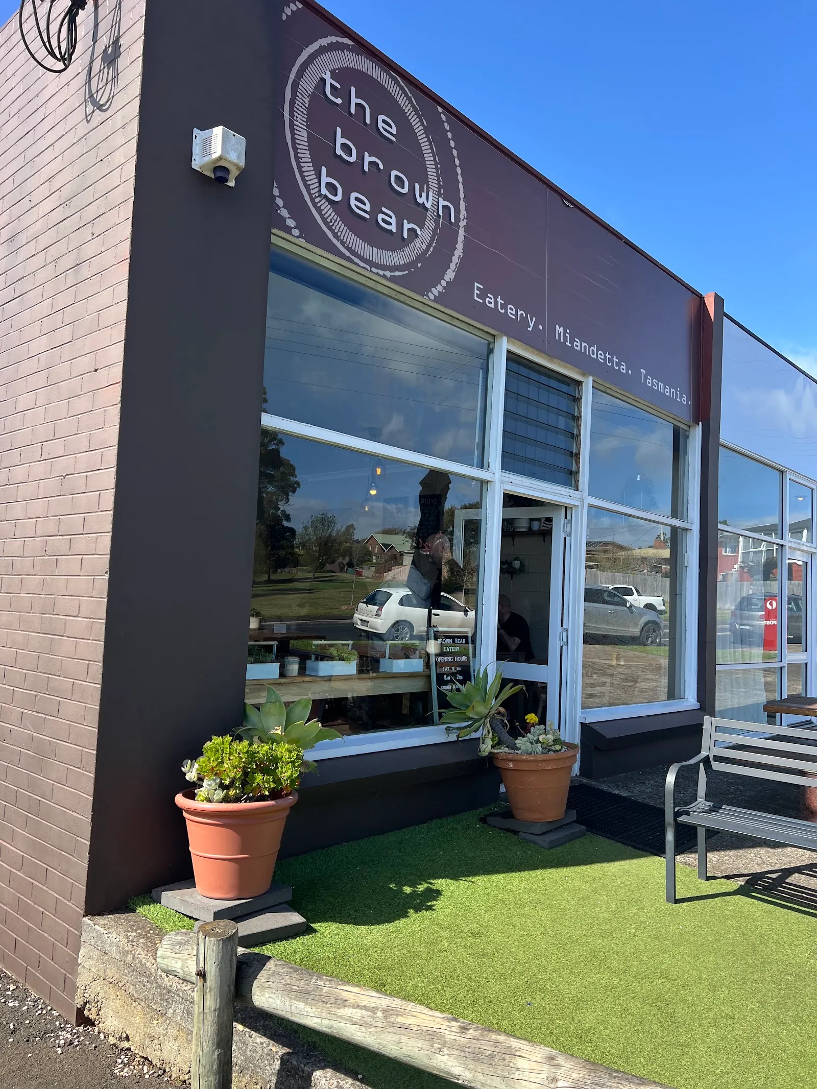 Brown Bear Eatery