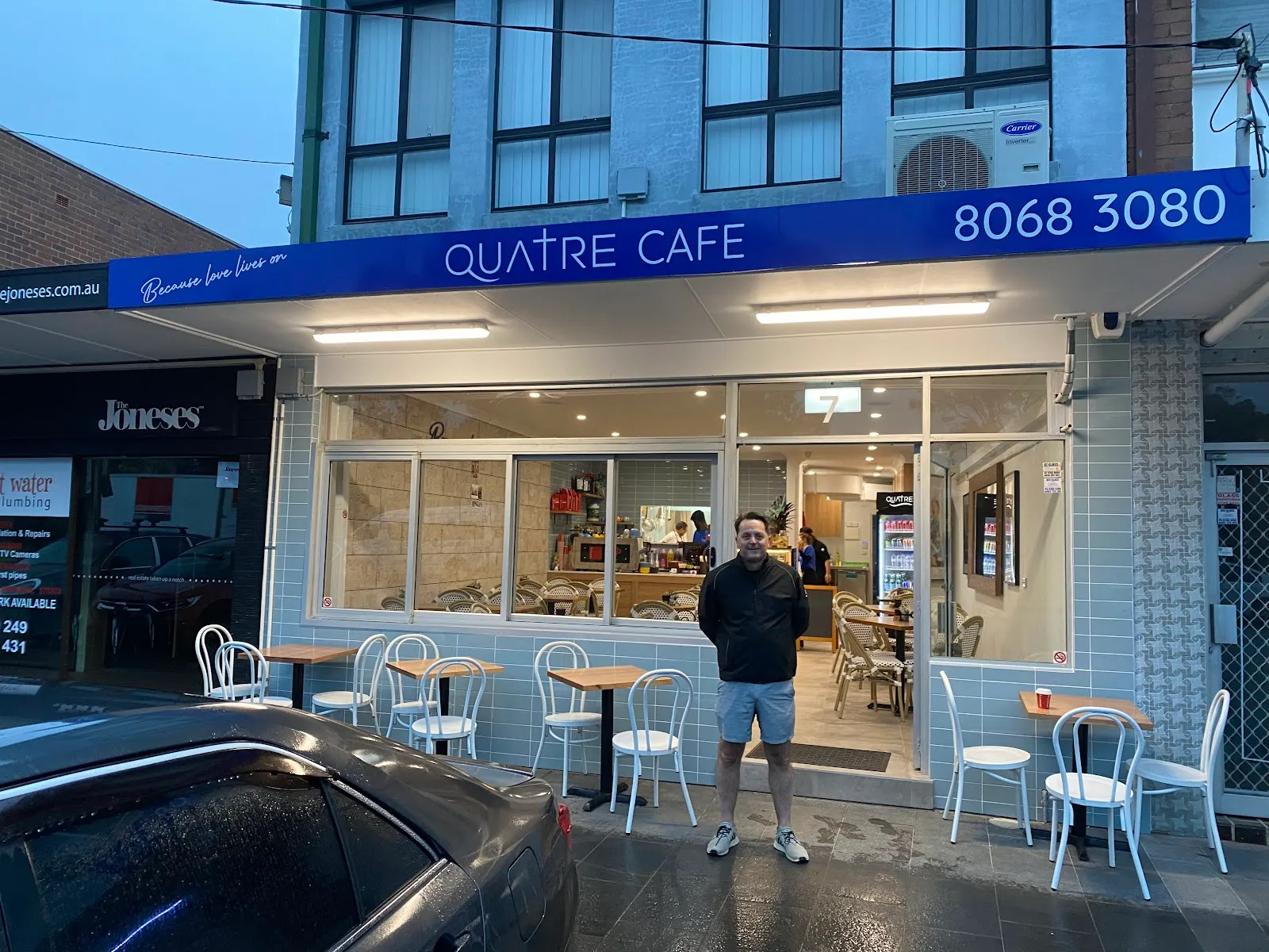 Quatre Cafe
