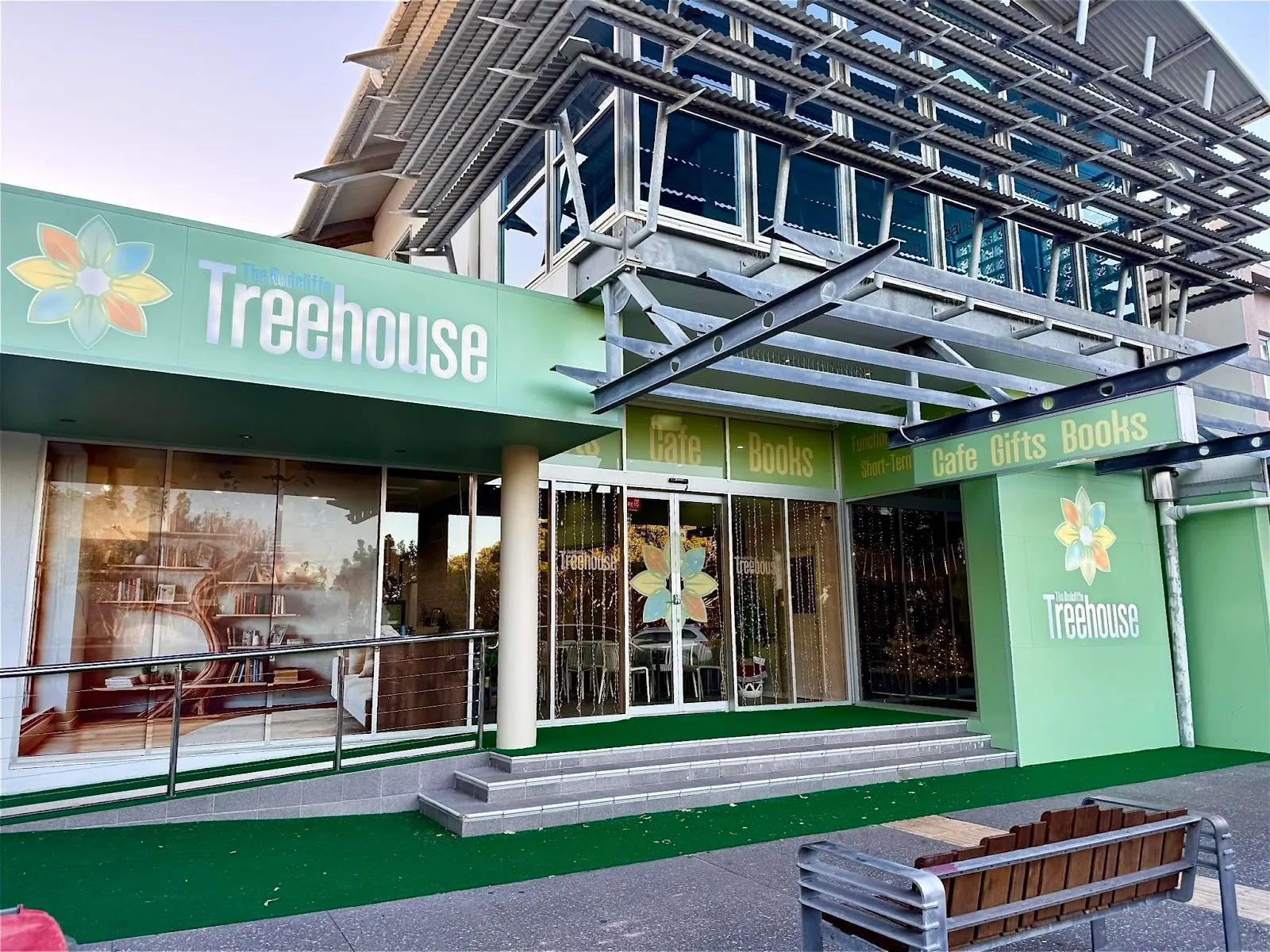 Redcliffe Treehouse