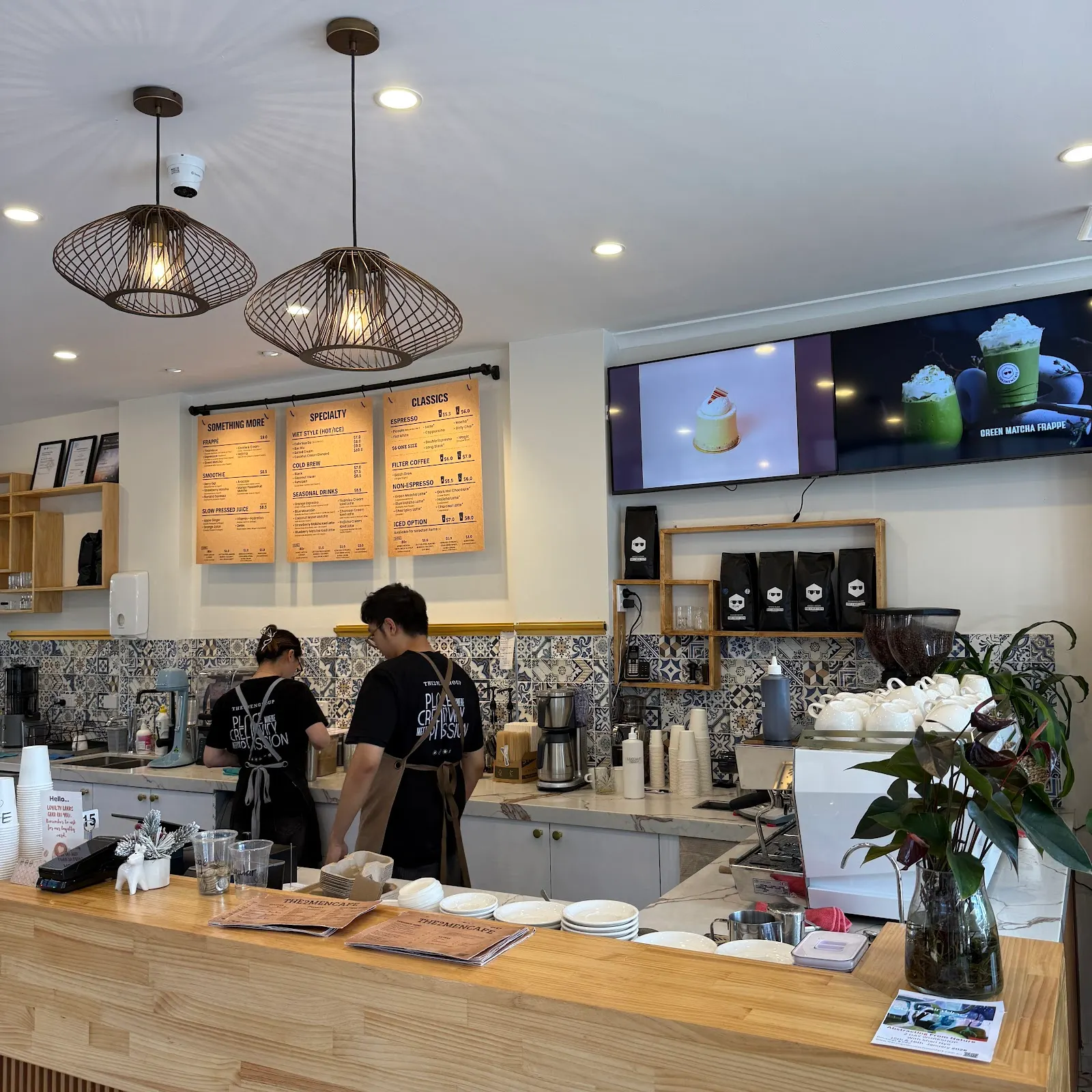THE 2 MEN CAFE - GEELONG