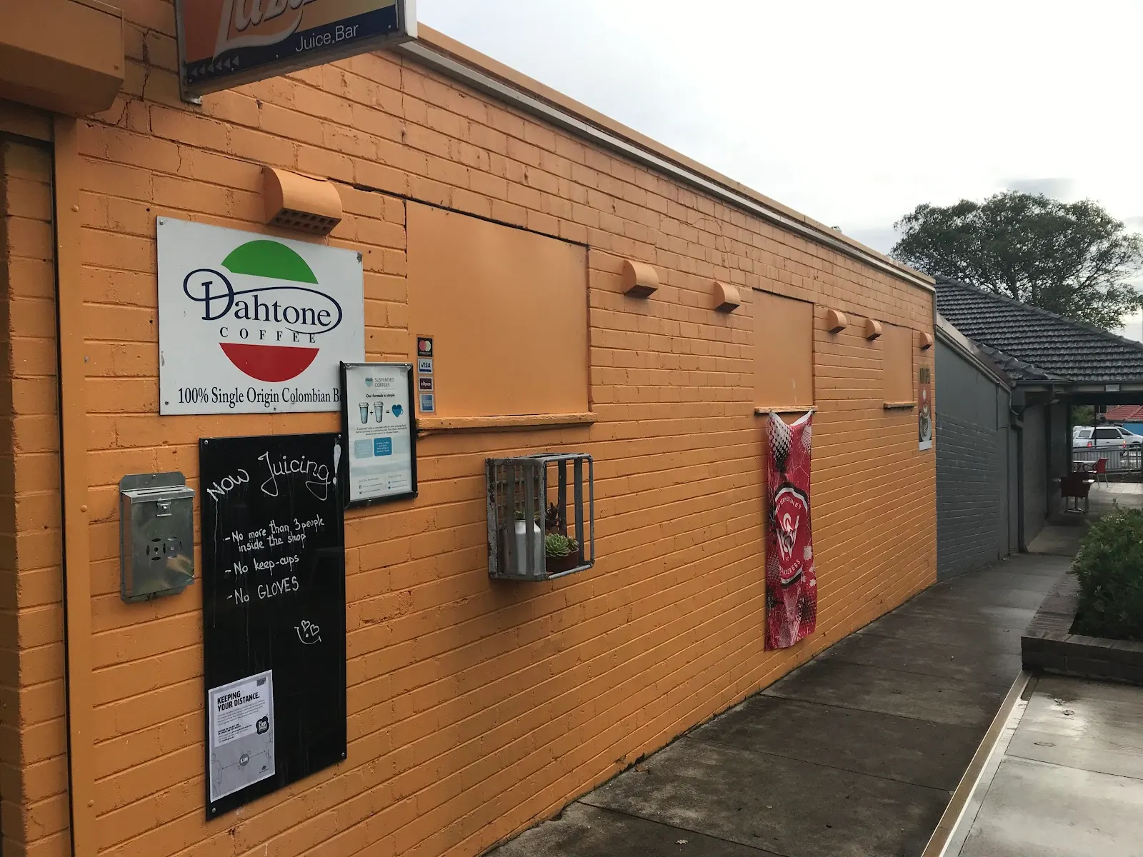 Laziza Coffee & Juice Bar Ermington