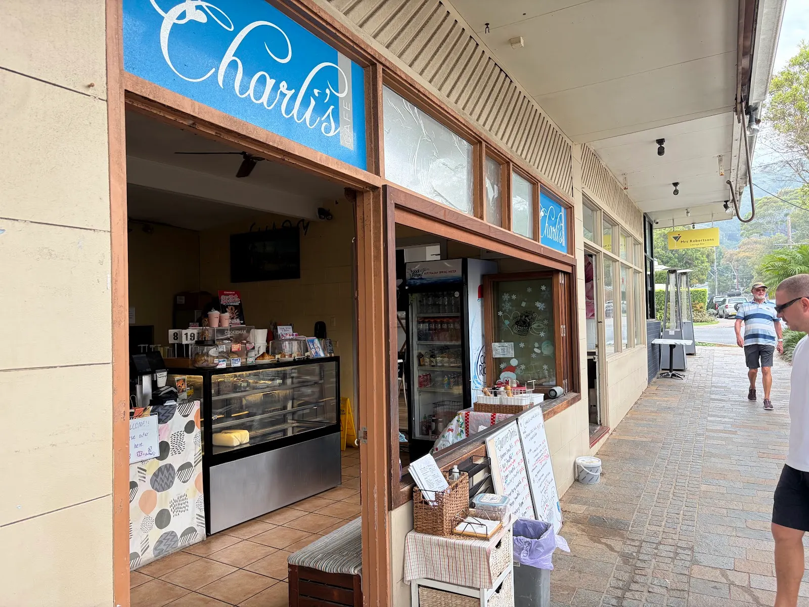 Charli's Cafe