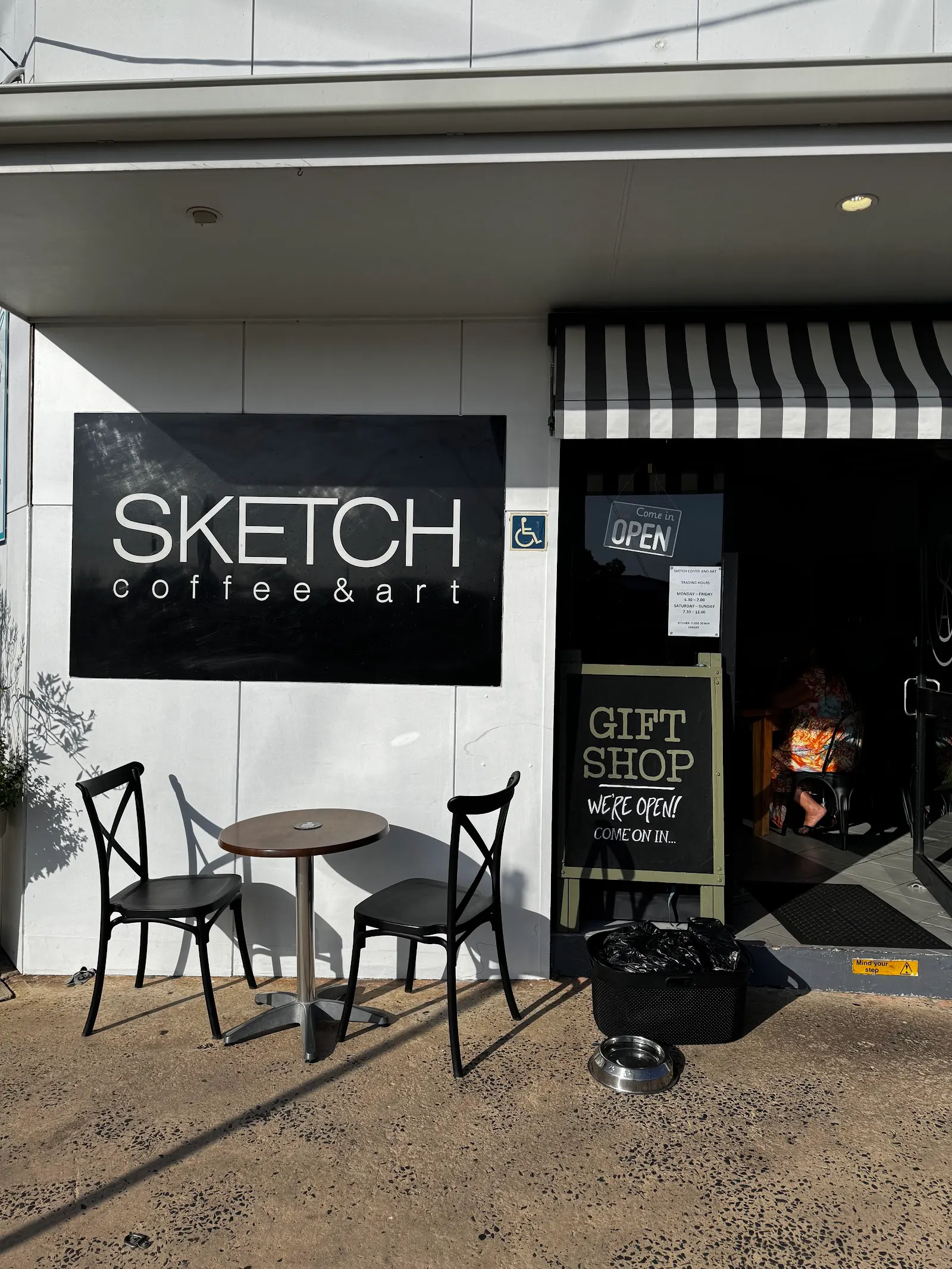Sketch Coffee & Art