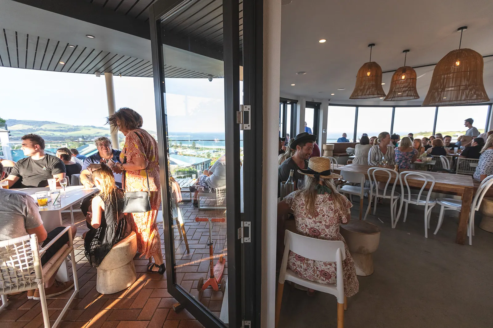 The Hill Bar & Kitchen