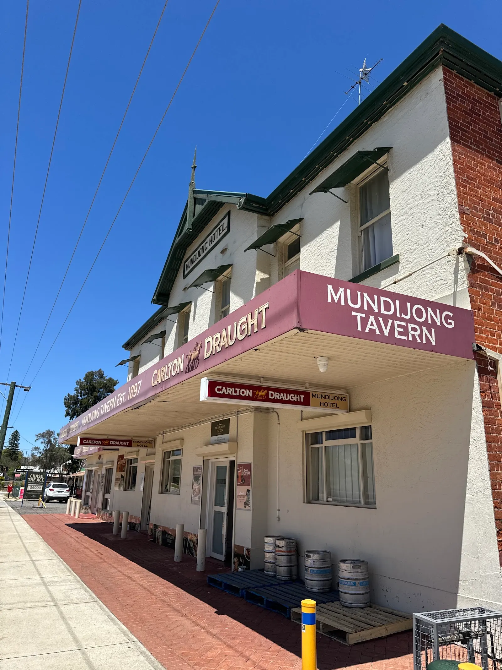 Mundijong Tavern