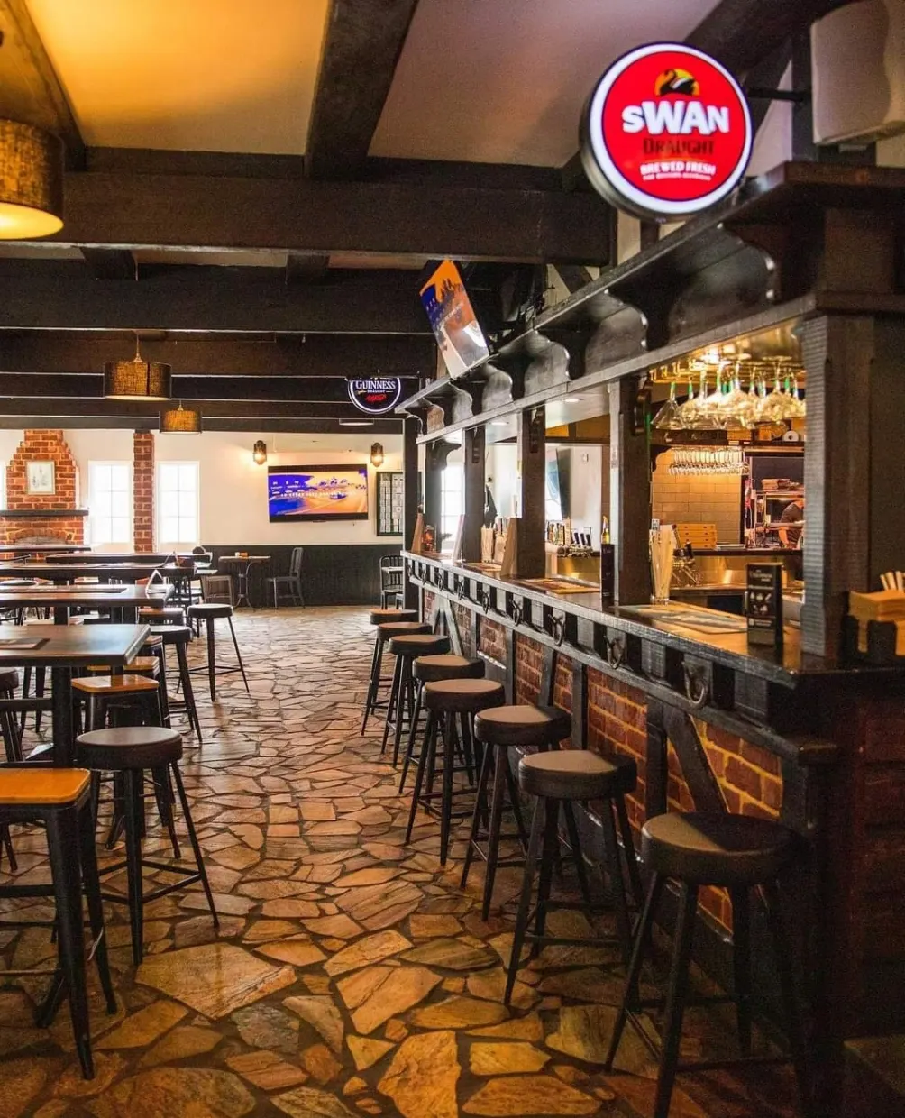 The Warnbro Tavern