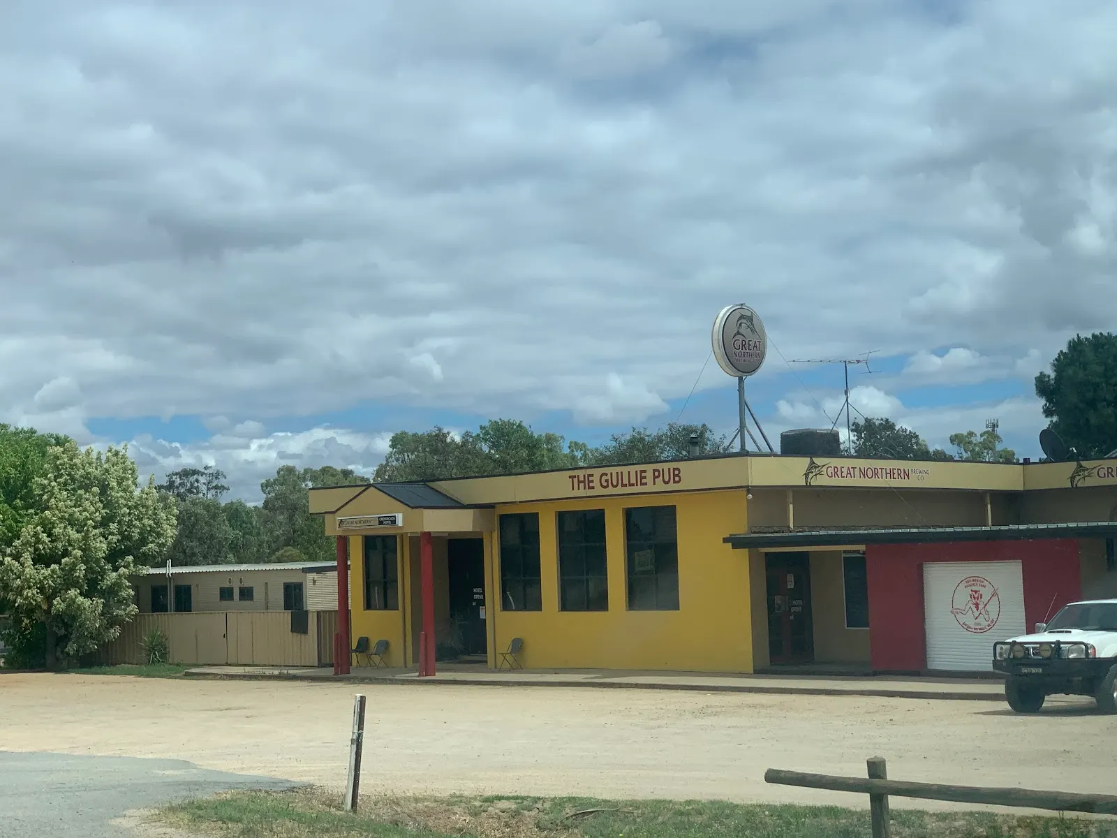Crossroads Hotel