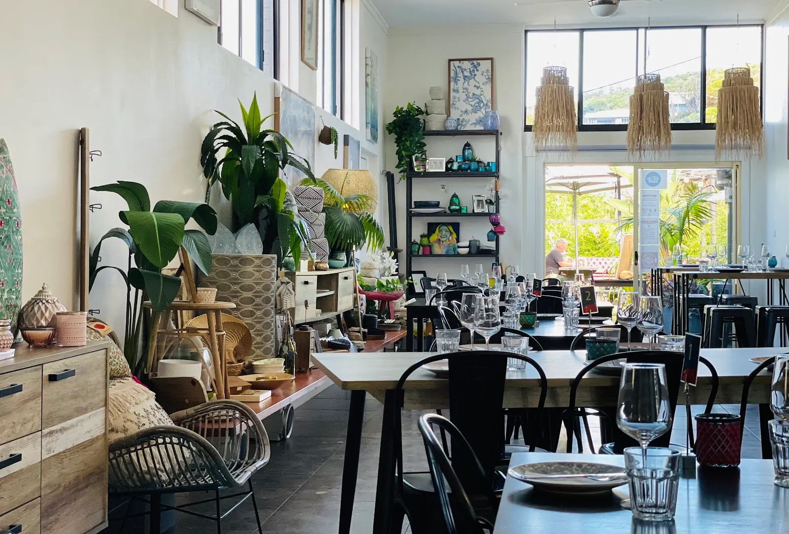 Pandanus garden bar and restaurant